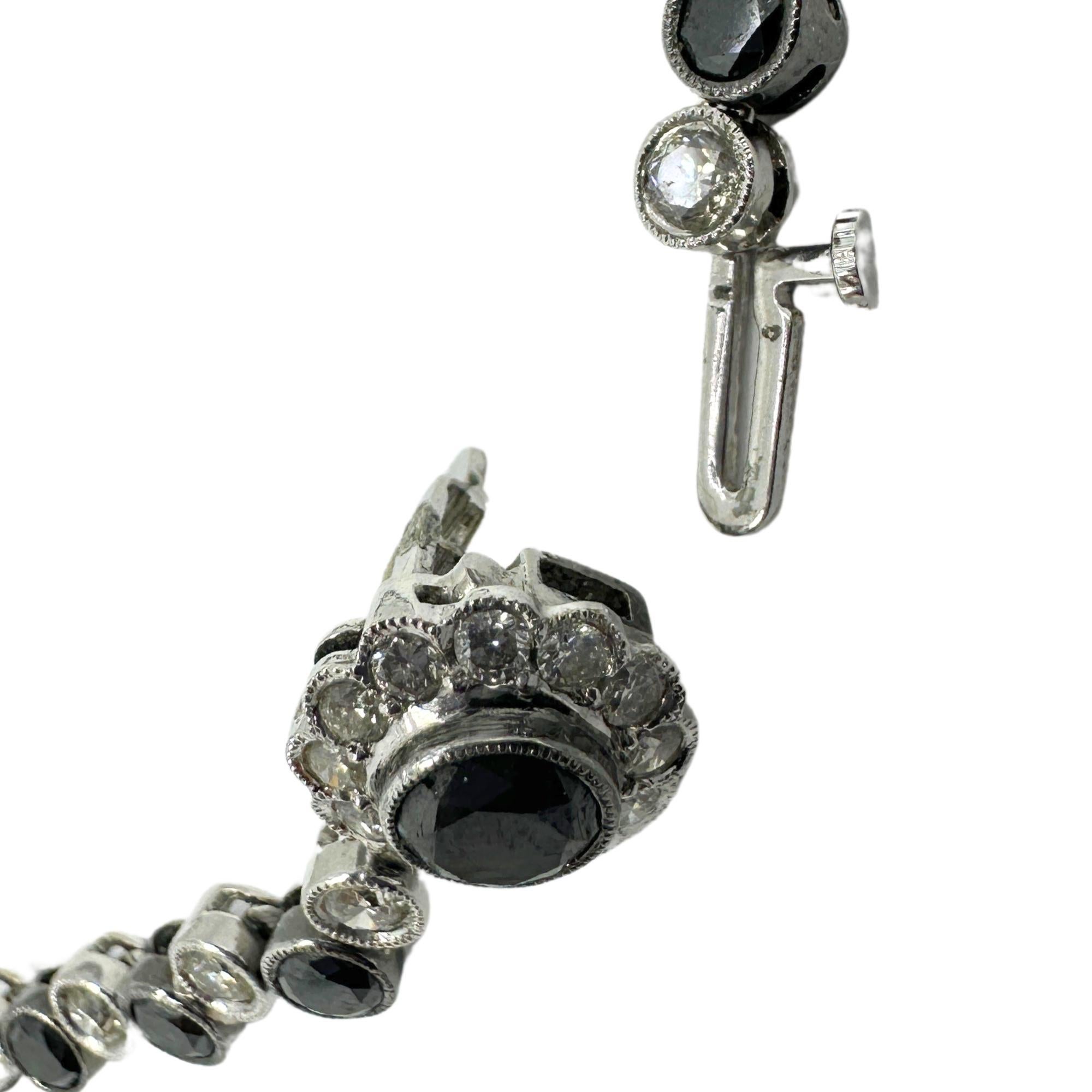18k Black and White Diamond Necklace In Good Condition For Sale In New York, NY