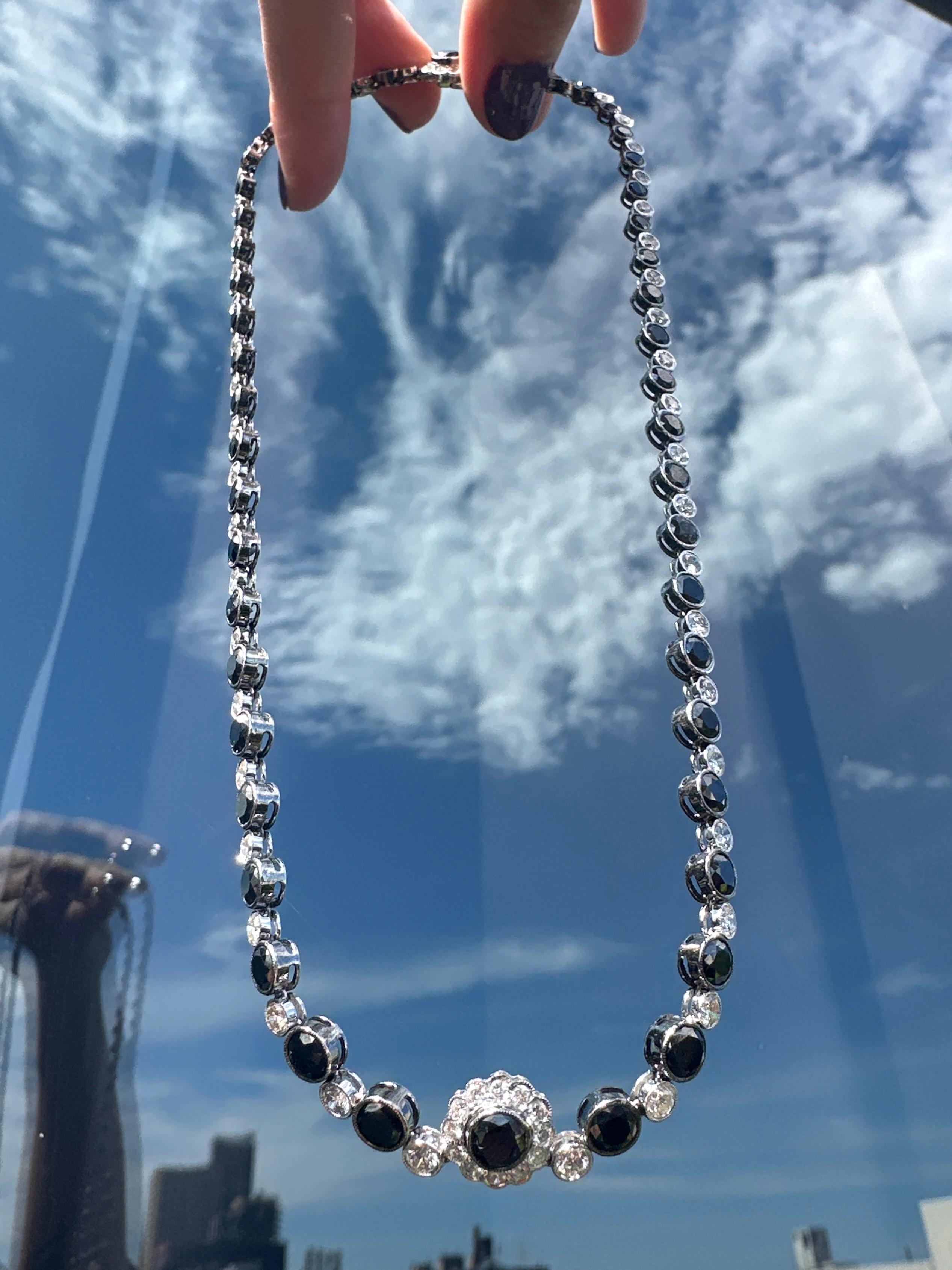 18k Black and White Diamond Necklace For Sale 2