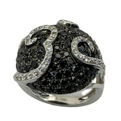 18k Black and White Diamond Ring