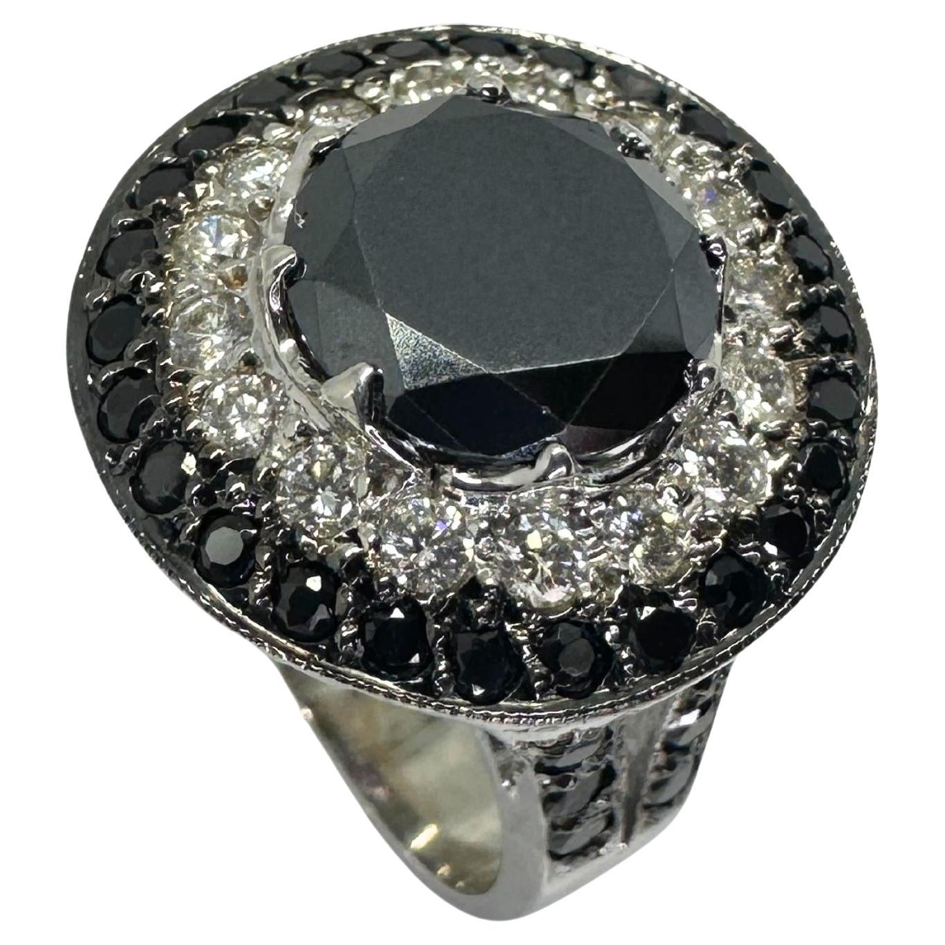 18k Black and White Diamond Ring