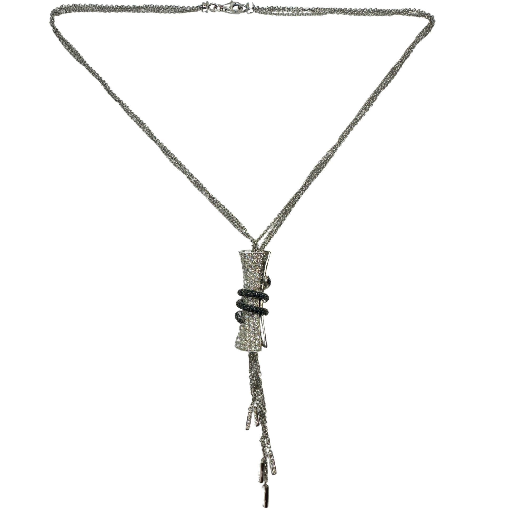 18k Black and White Diamond Tassel Necklace In Good Condition For Sale In New York, NY