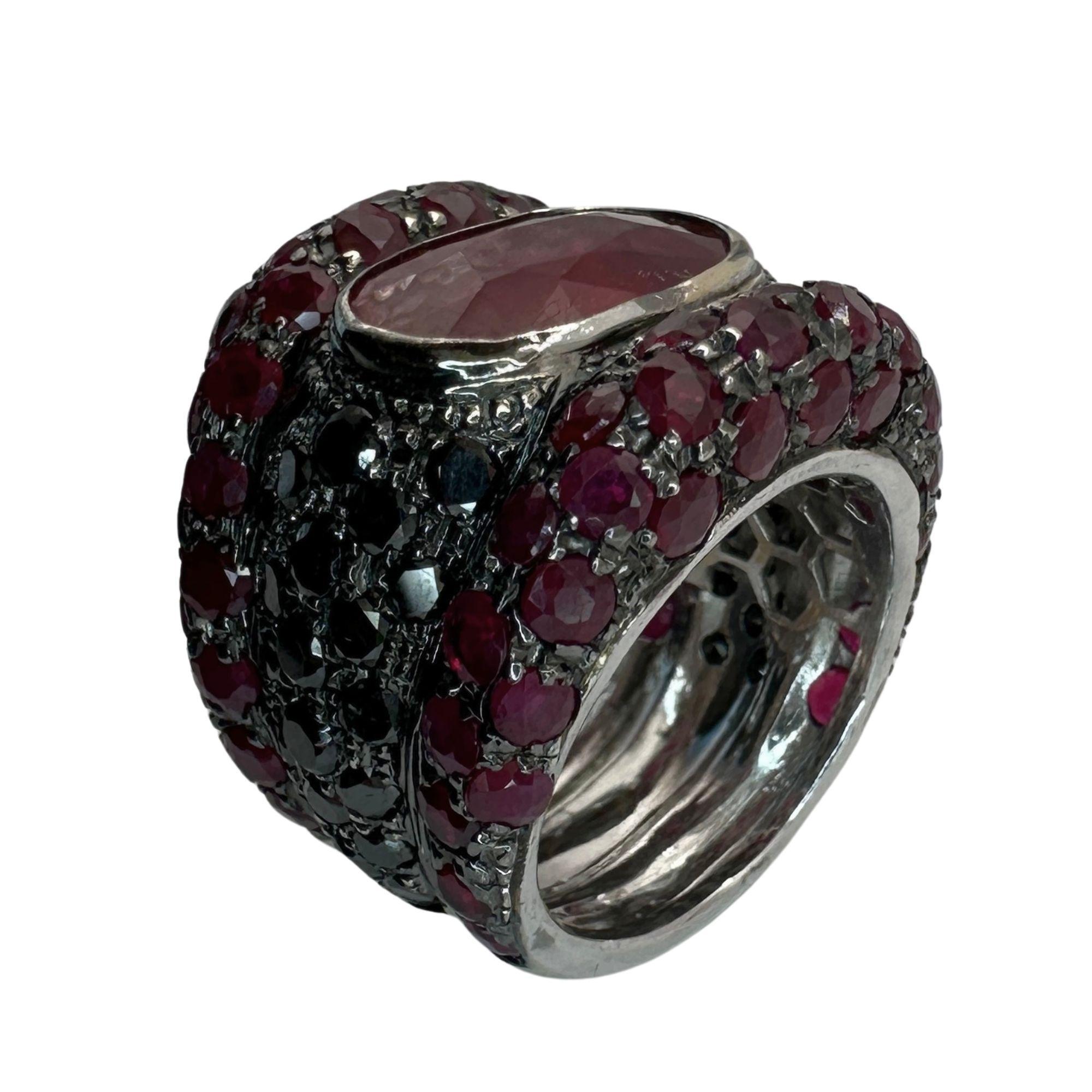 18k Black Diamond, African Ruby and Ruby Ring In Good Condition For Sale In New York, NY