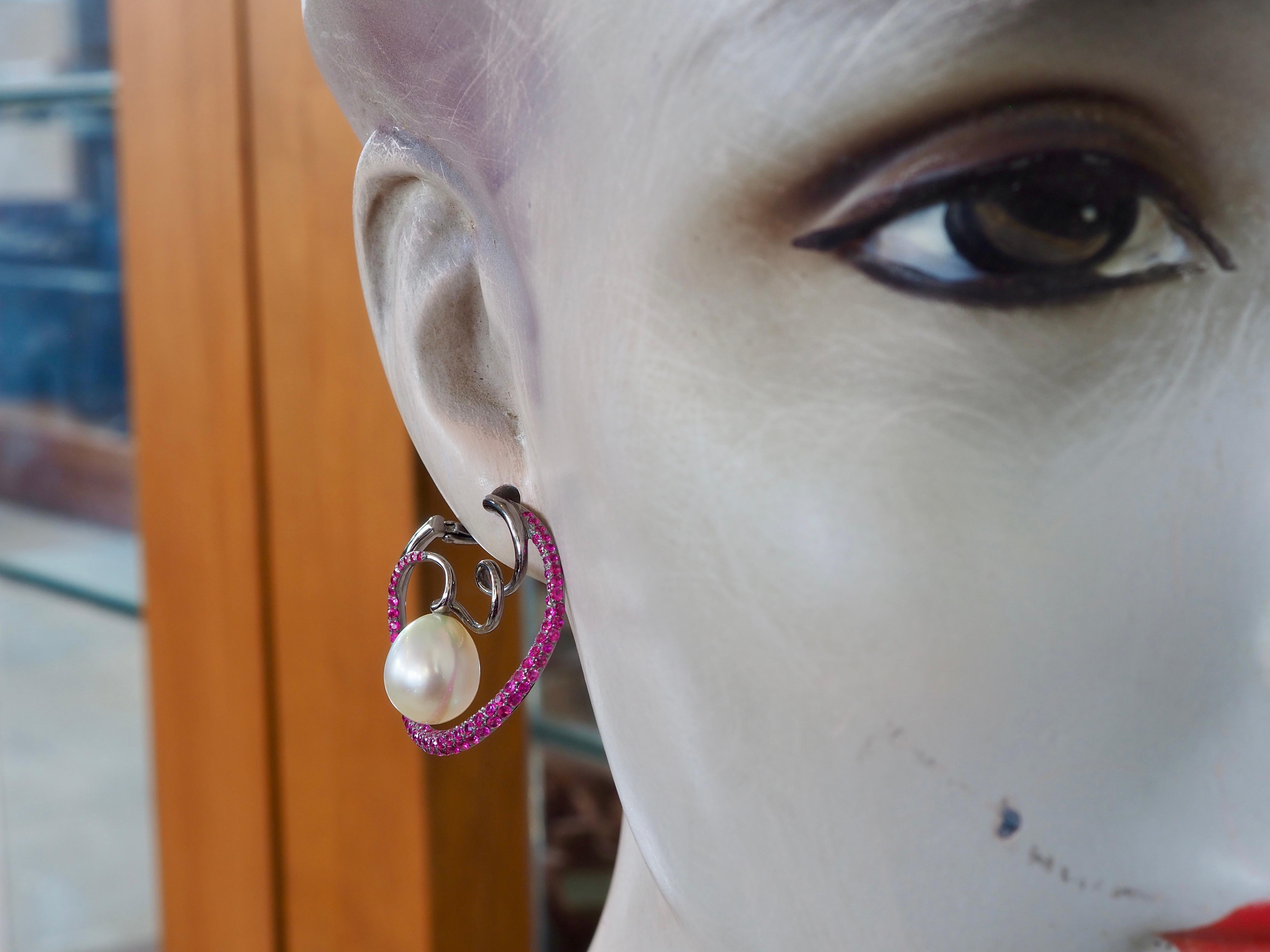 18K Black Gold 10.2x11.8 mm South Sea Pearl & 2.79ct Ruby Circular Earrings For Sale 2