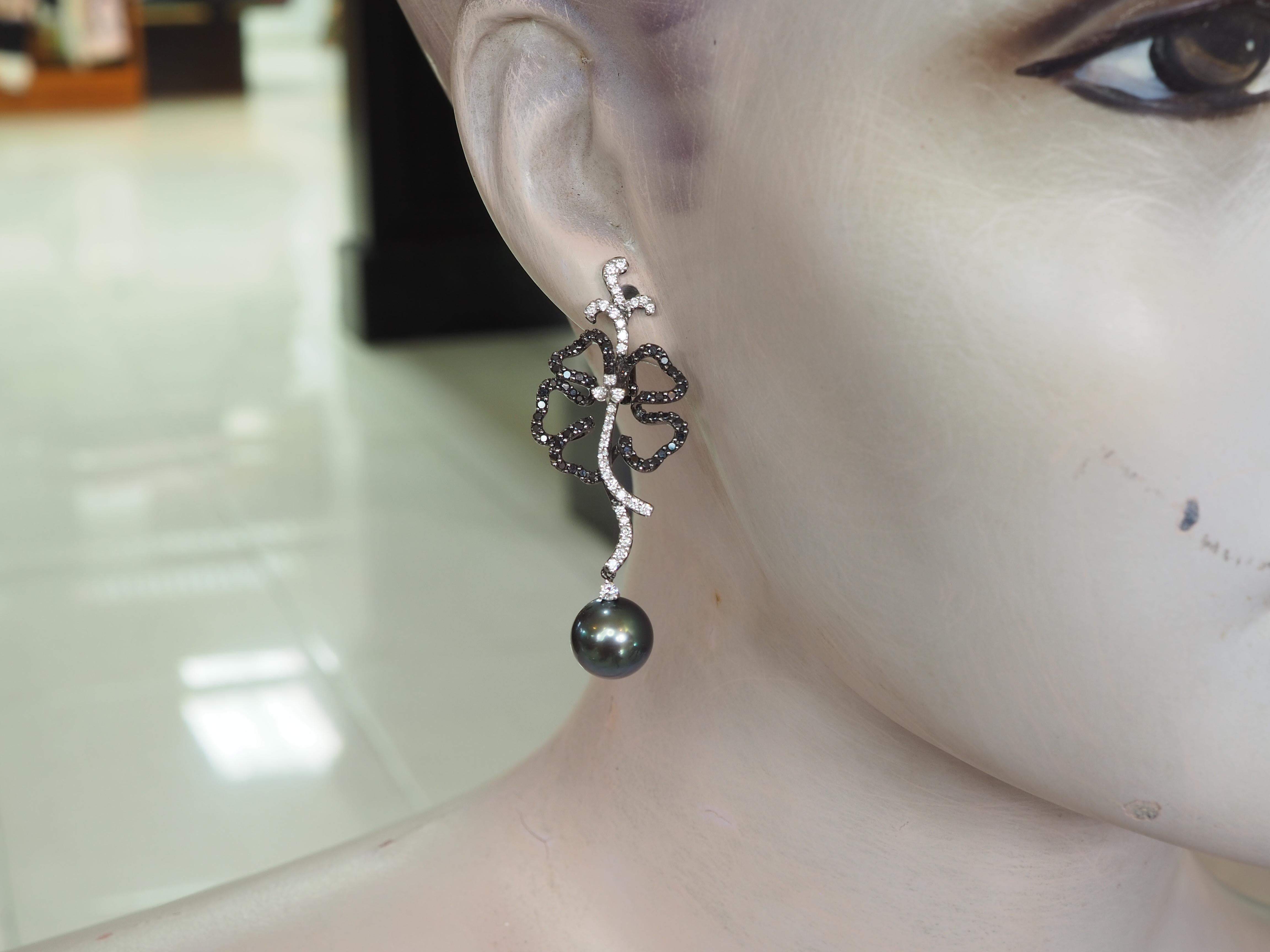 18K Black Gold 10.7mm Tahitian Greenish Black Pearl & 1.99ct Diamond Earrings For Sale 7