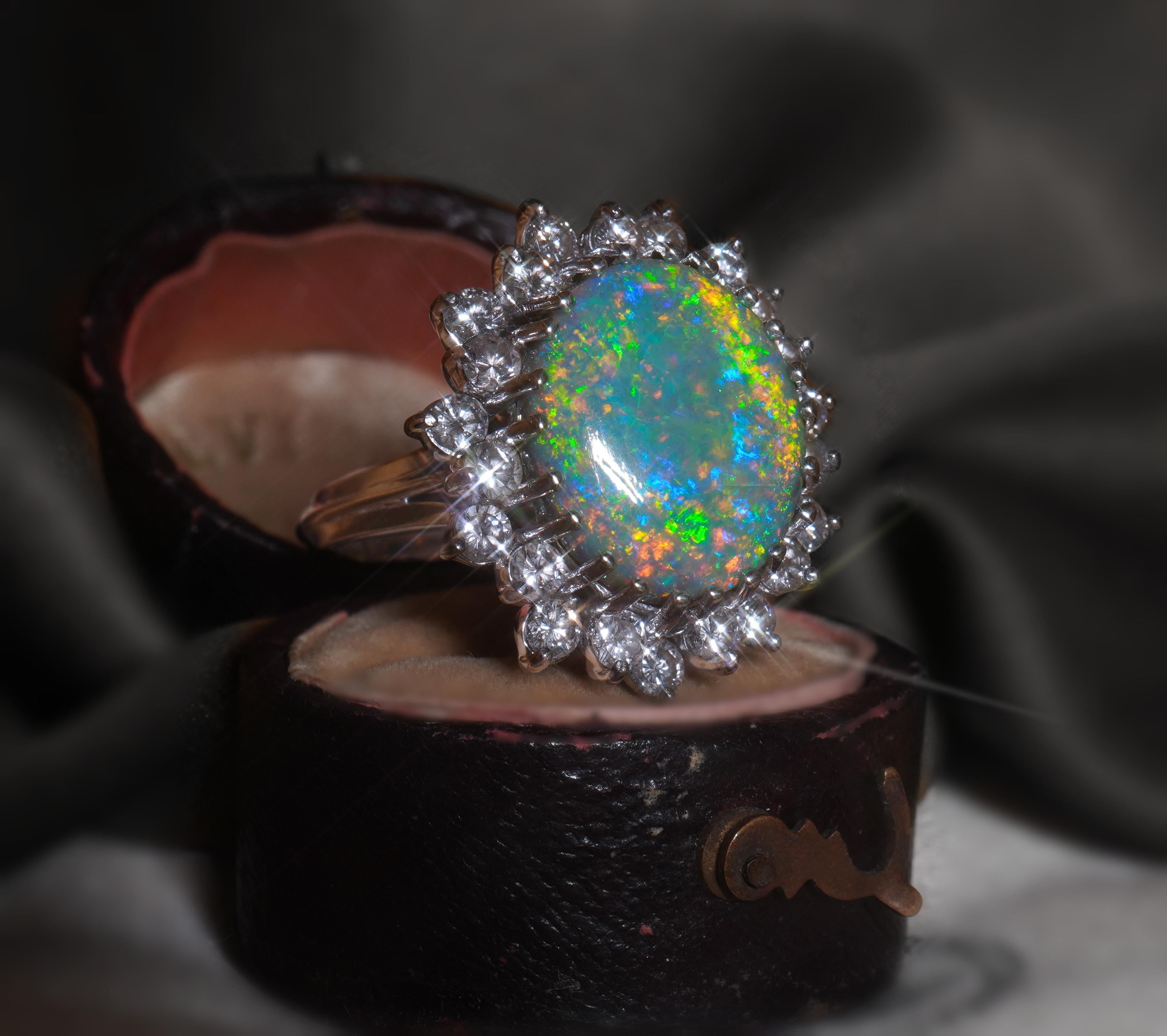 18K Black Opal Australian Diamond Vintage Ring GIA Solid Rainbow Fine 7.08 CTS! For Sale 3