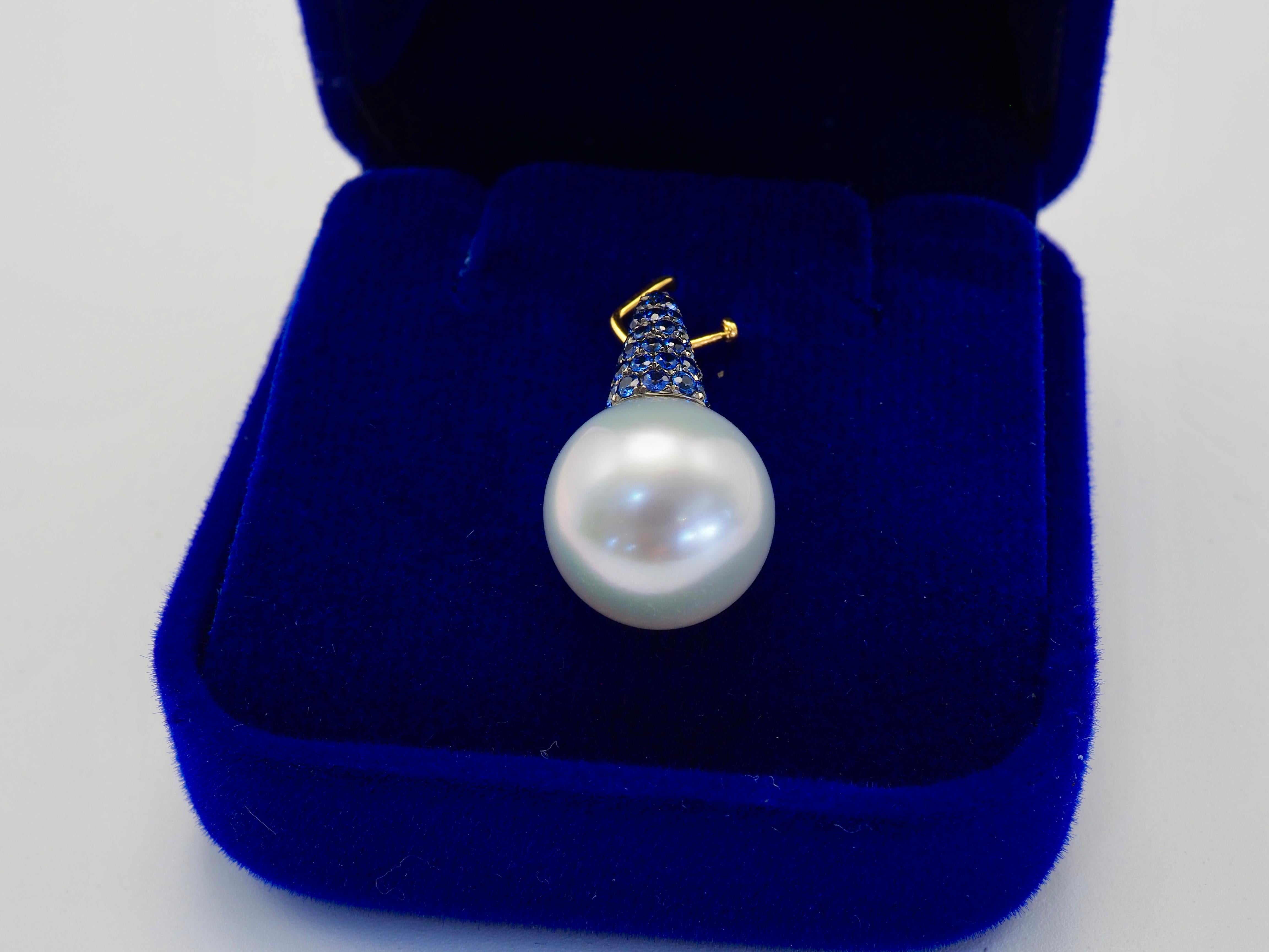 Women's or Men's 18K Black Rhodium Gold 12.2mm White South Sea Pearl & 0.35 Blue Sapphire Pendant For Sale