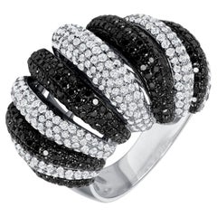 18K Black & White Genuine Diamond Ring