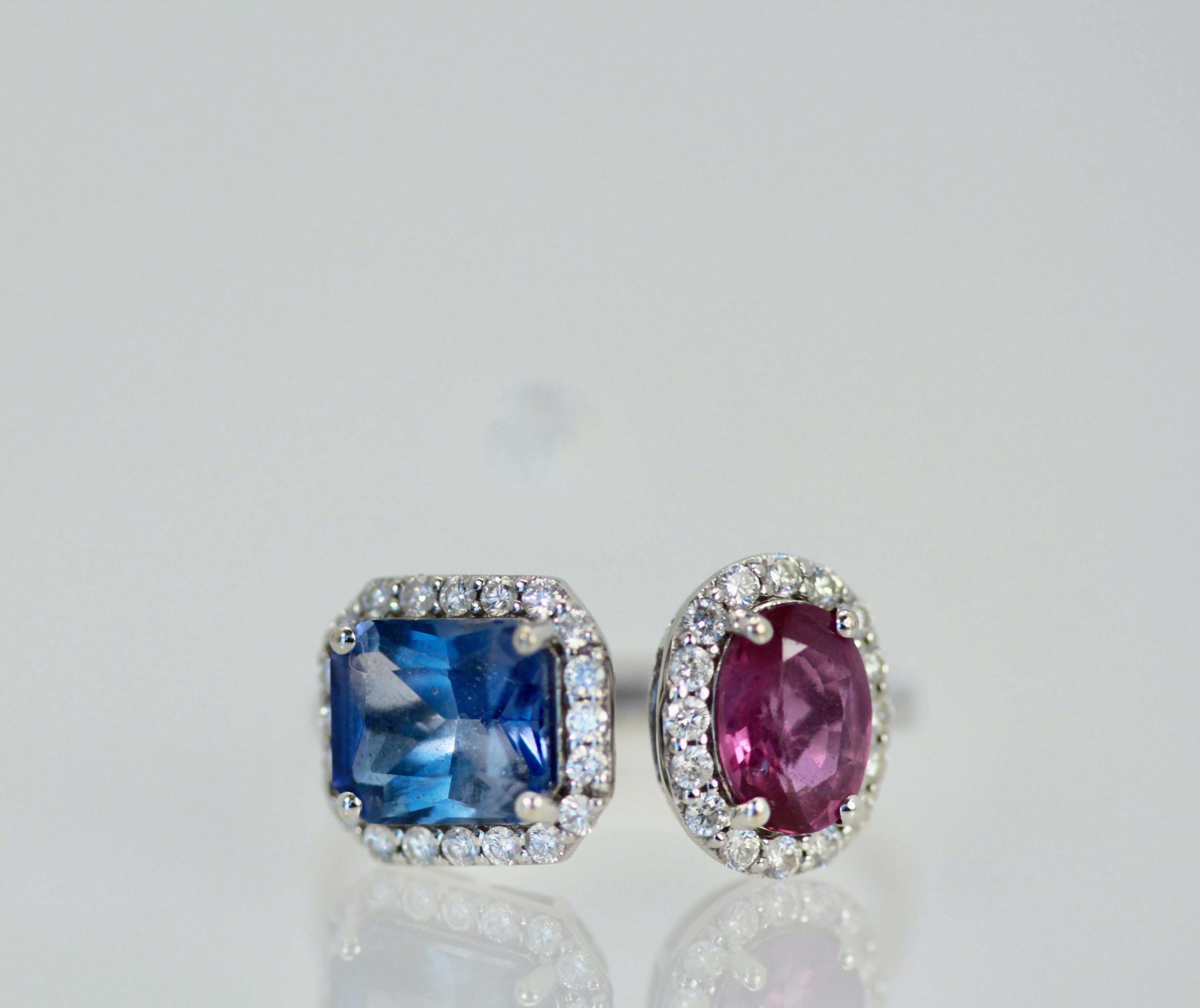 18k Blue and Pink Sapphire Diamond Ring 3.28 Carats For Sale 3
