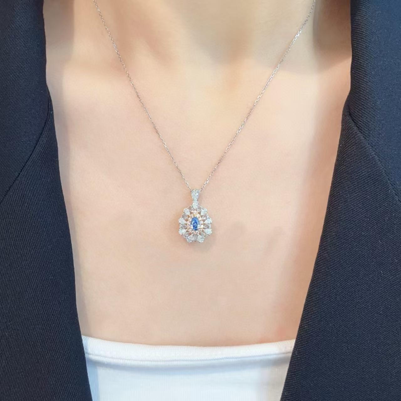 18K Vivid Blue Diamond Pink Diamond Double Halo Cocktail Ring/Pendant In New Condition For Sale In Kowloon, HK