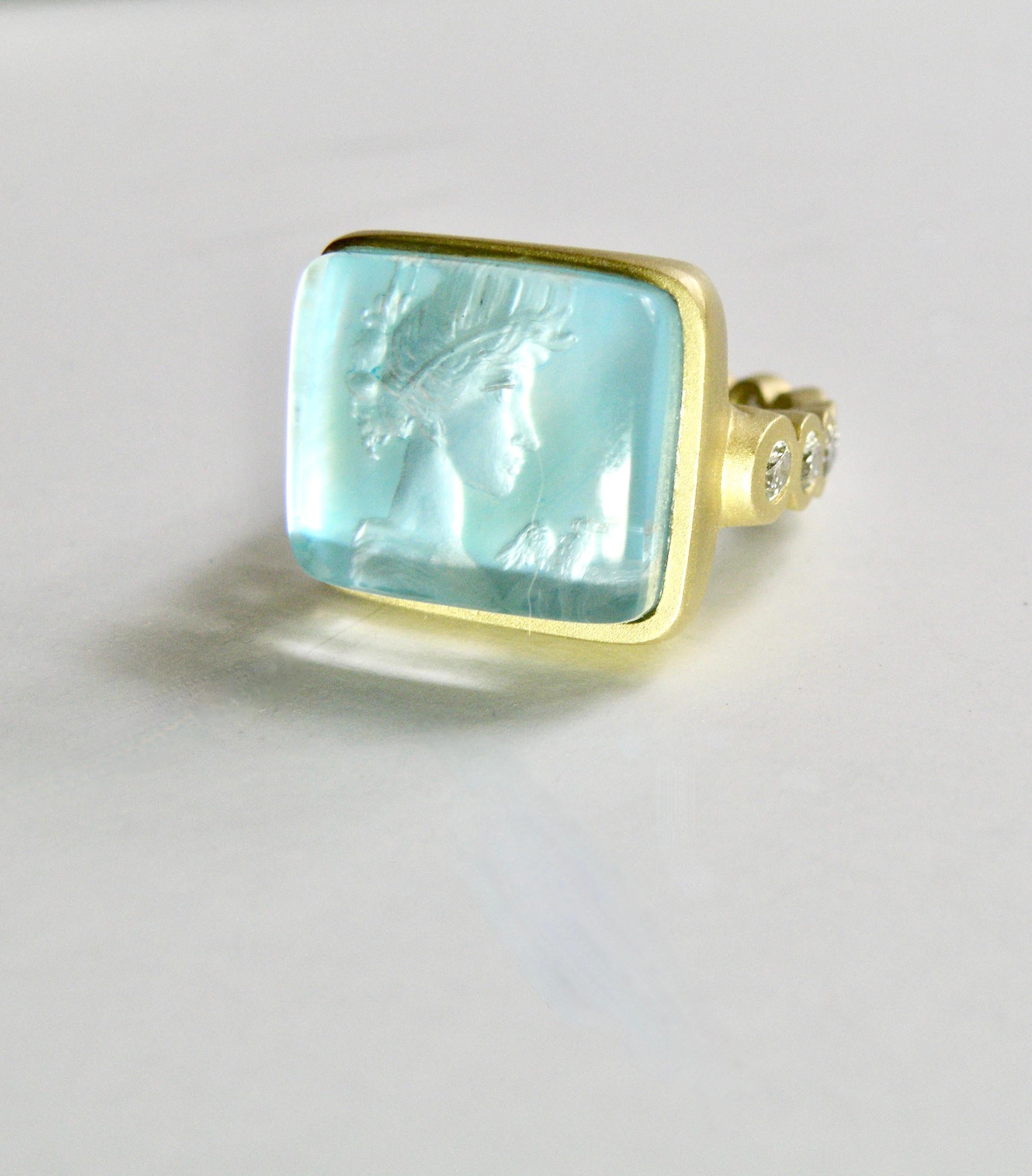 Women's or Men's 18k blue mother of pearl classical lady cameo ring For Sale