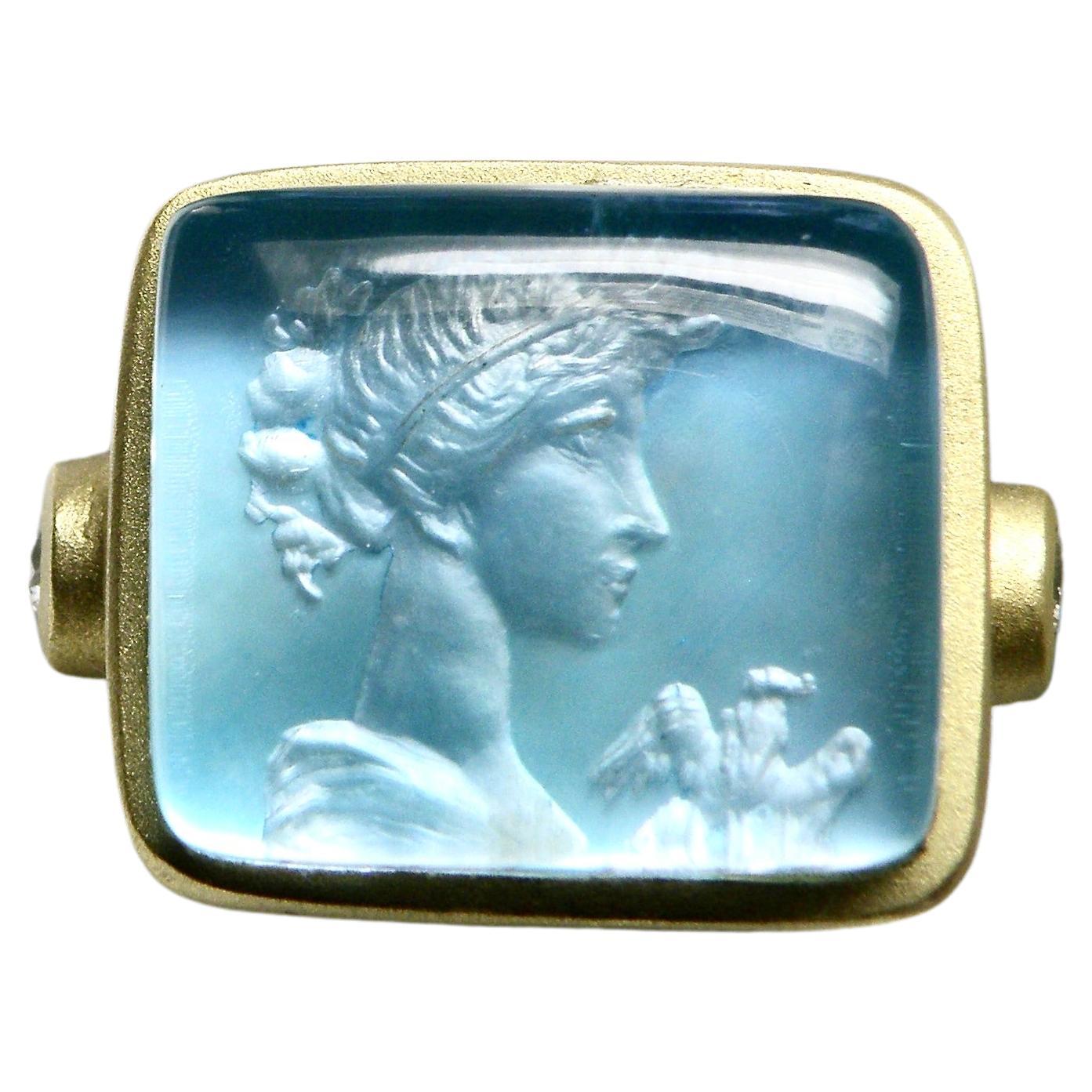 18k blue mother of pearl classical lady cameo ring For Sale