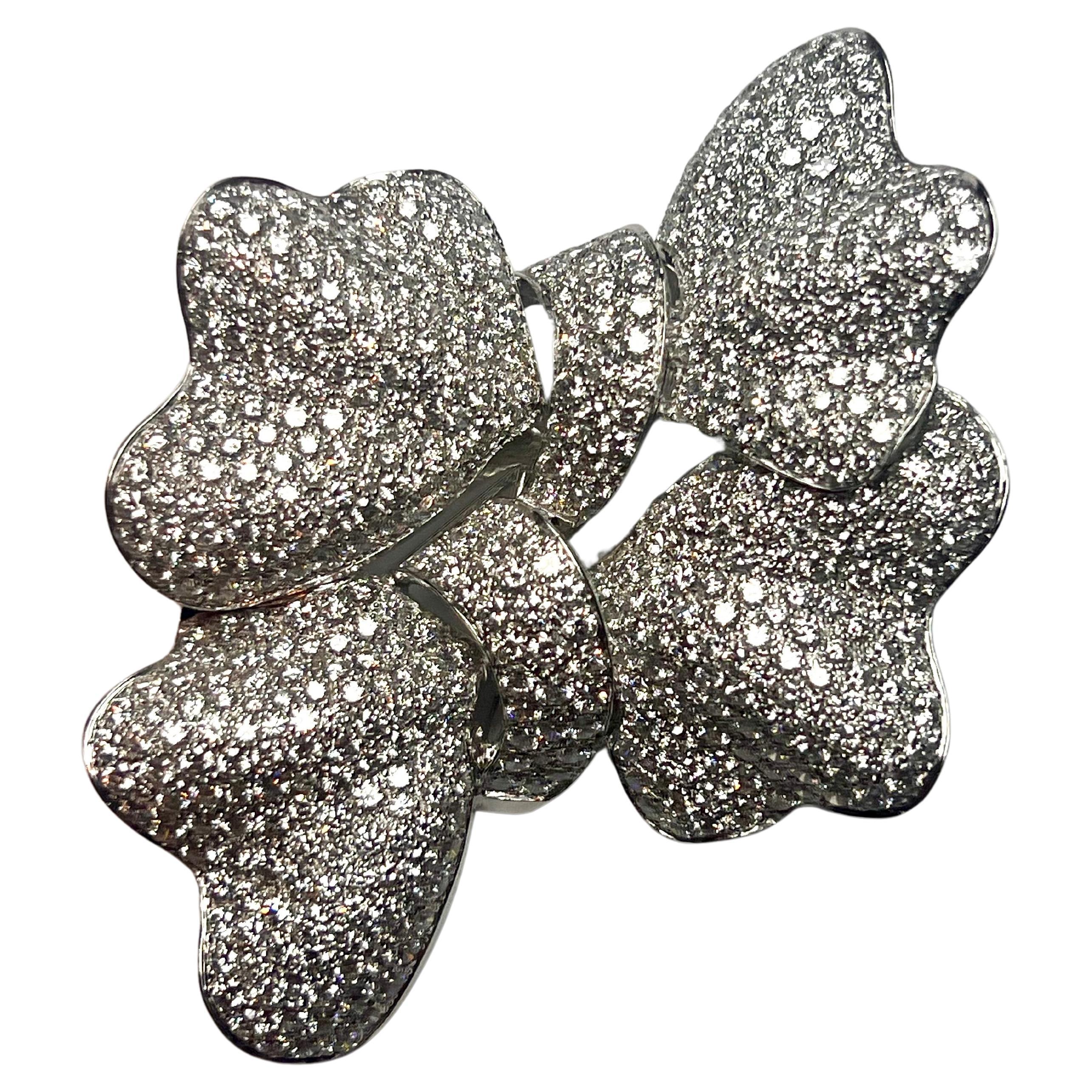 18K Bow Brooch