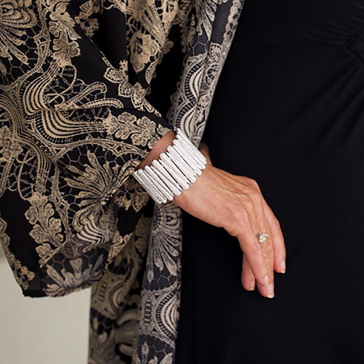 Taglio rotondo Bracciale 18k con 45,06 carati di diamanti in vendita