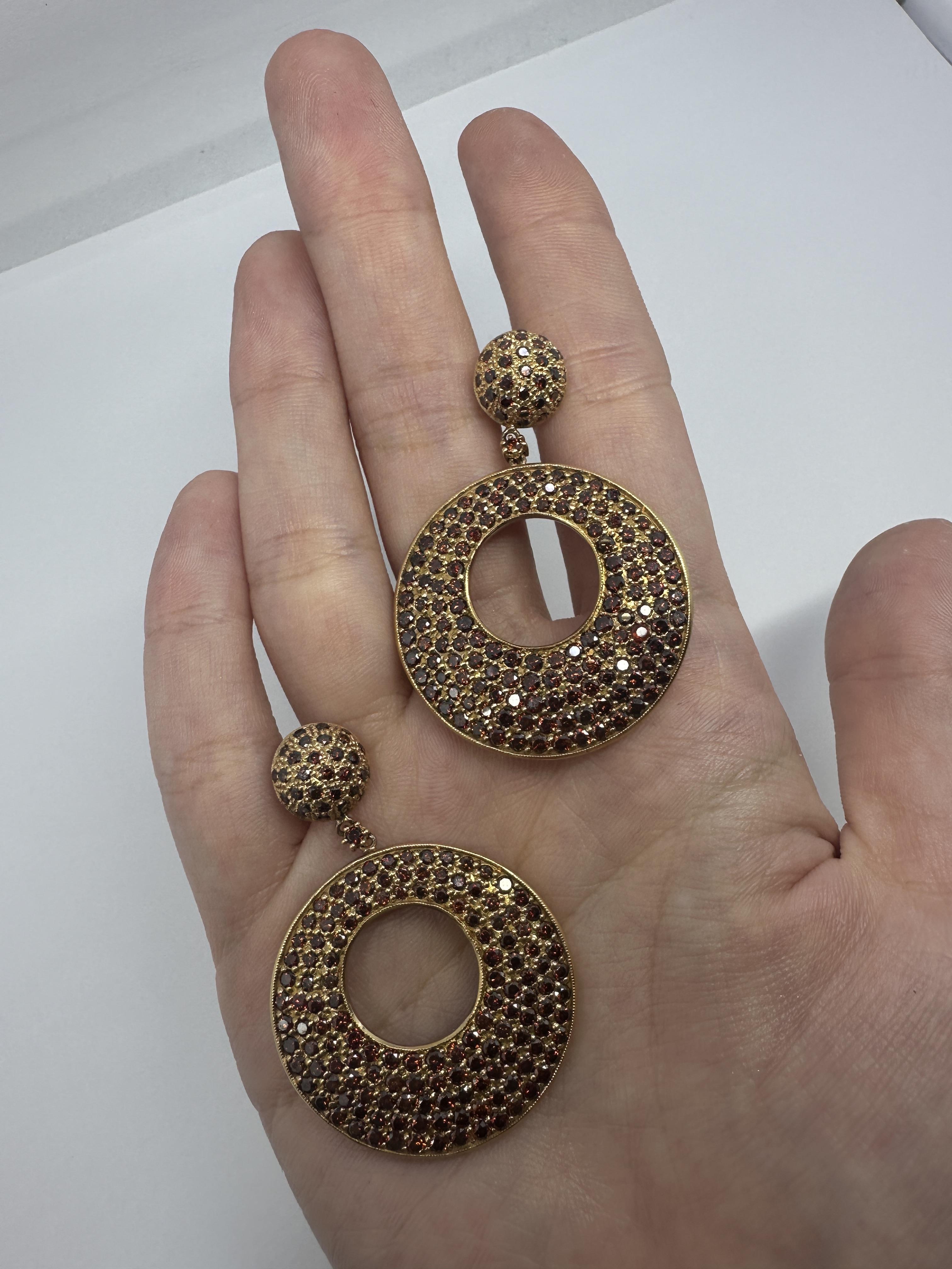 Orecchini con diamanti marroni 18k in vendita 1