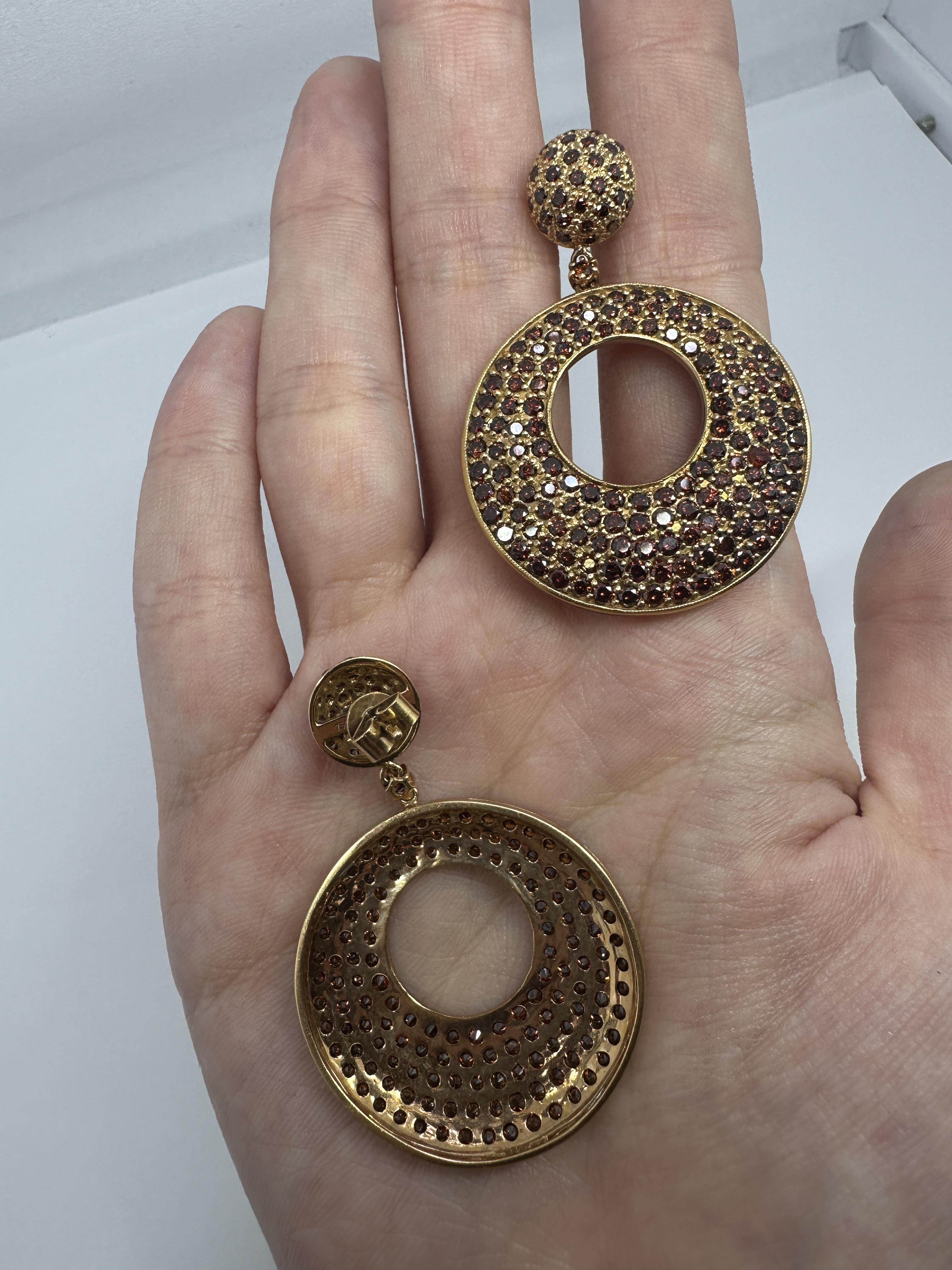 Orecchini con diamanti marroni 18k in vendita 2