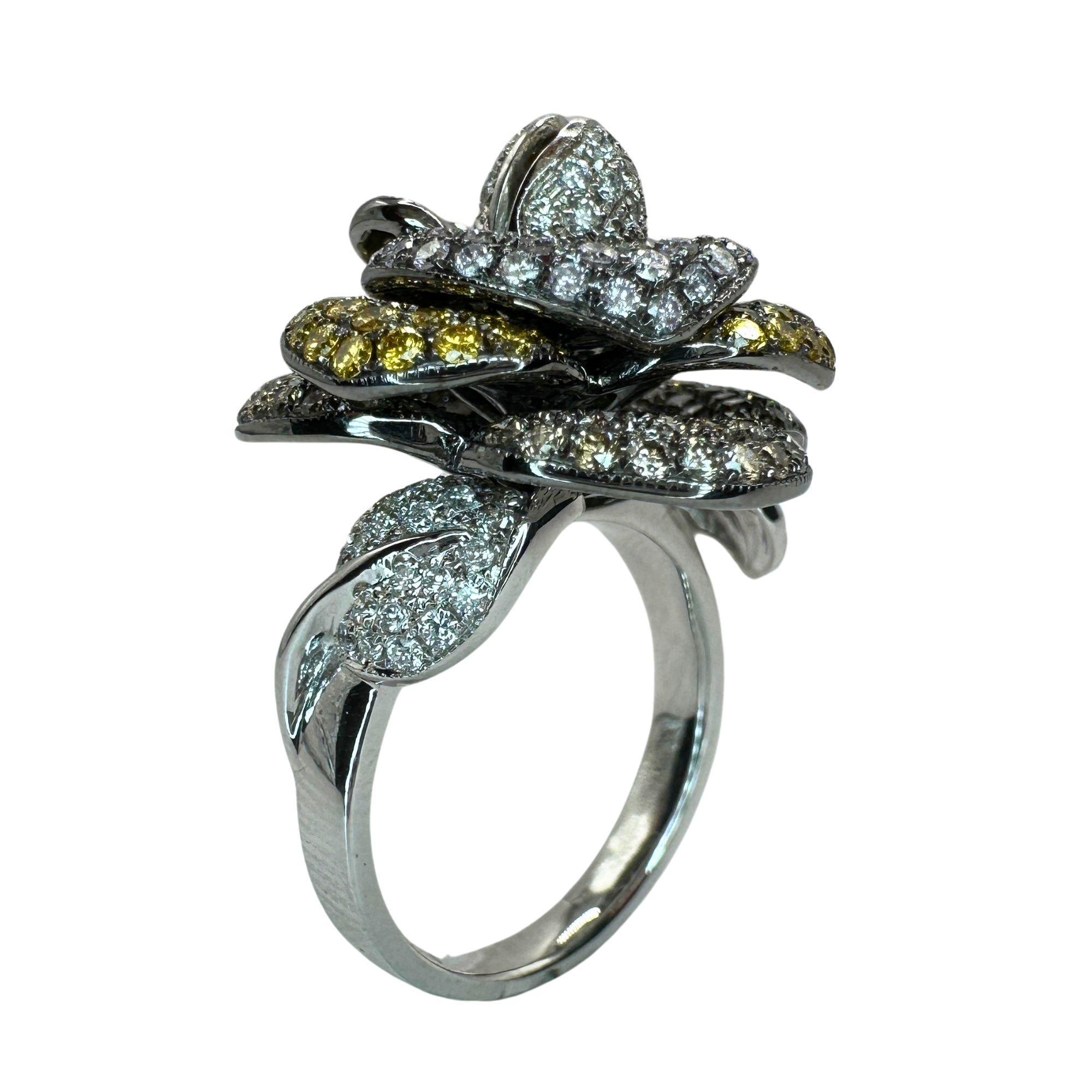 18k Brown, White and Yellow Diamond Flower Ring For Sale 3