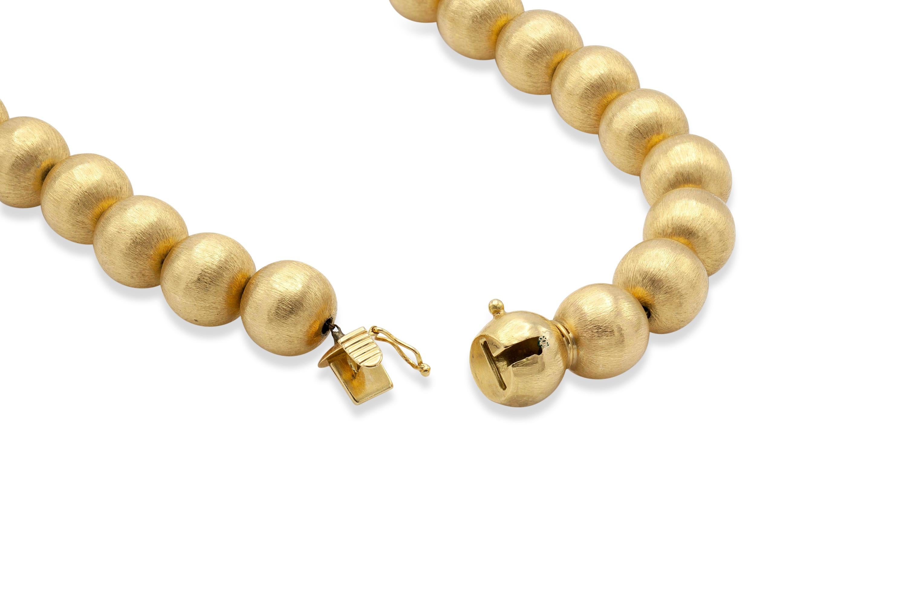 18K Brushed Gold Beads Necklace In Good Condition For Sale In New York, NY
