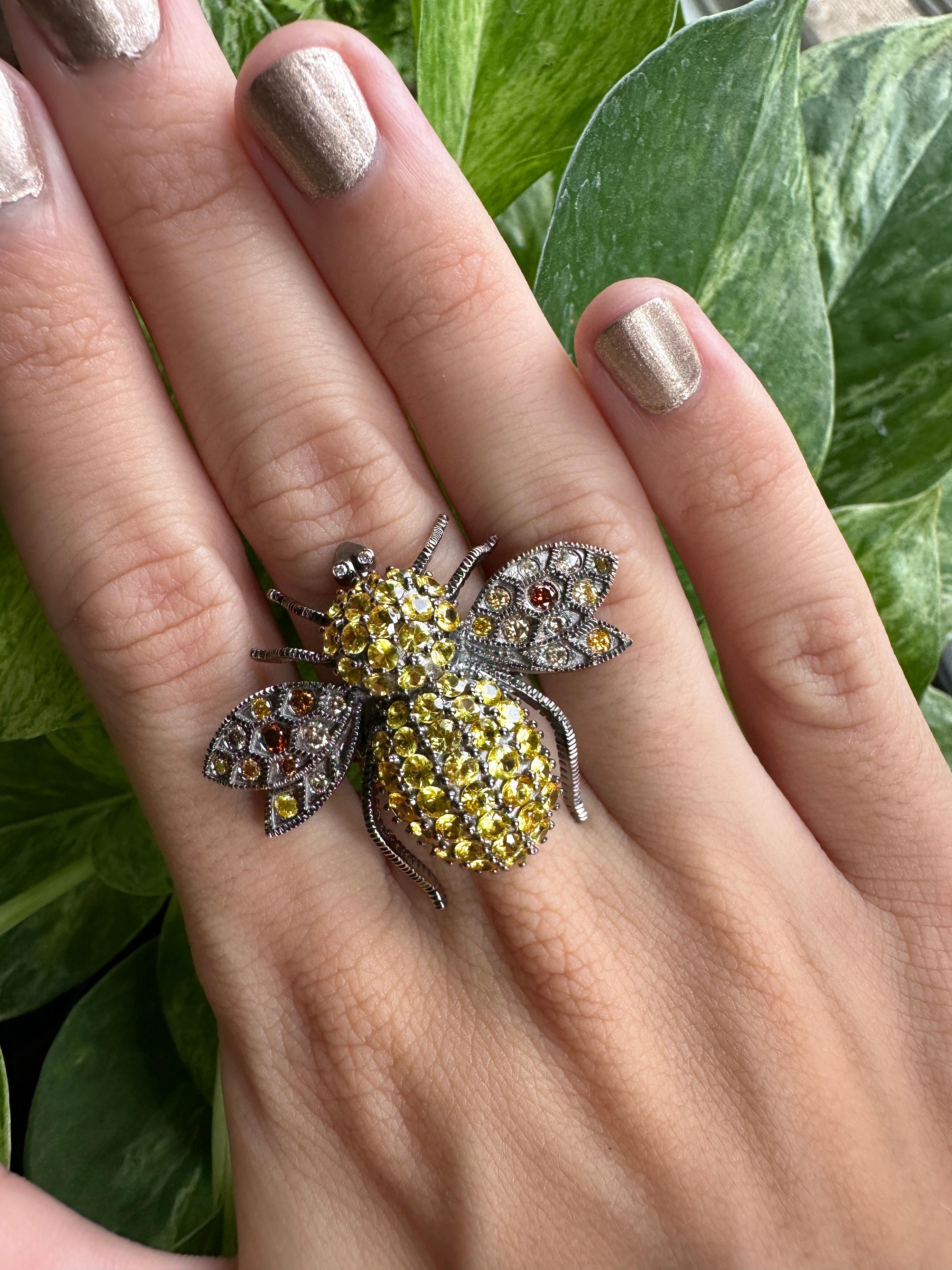 18K Bumble Bee Diamond and Yellow Sapphire Cocktail Ring For Sale 4