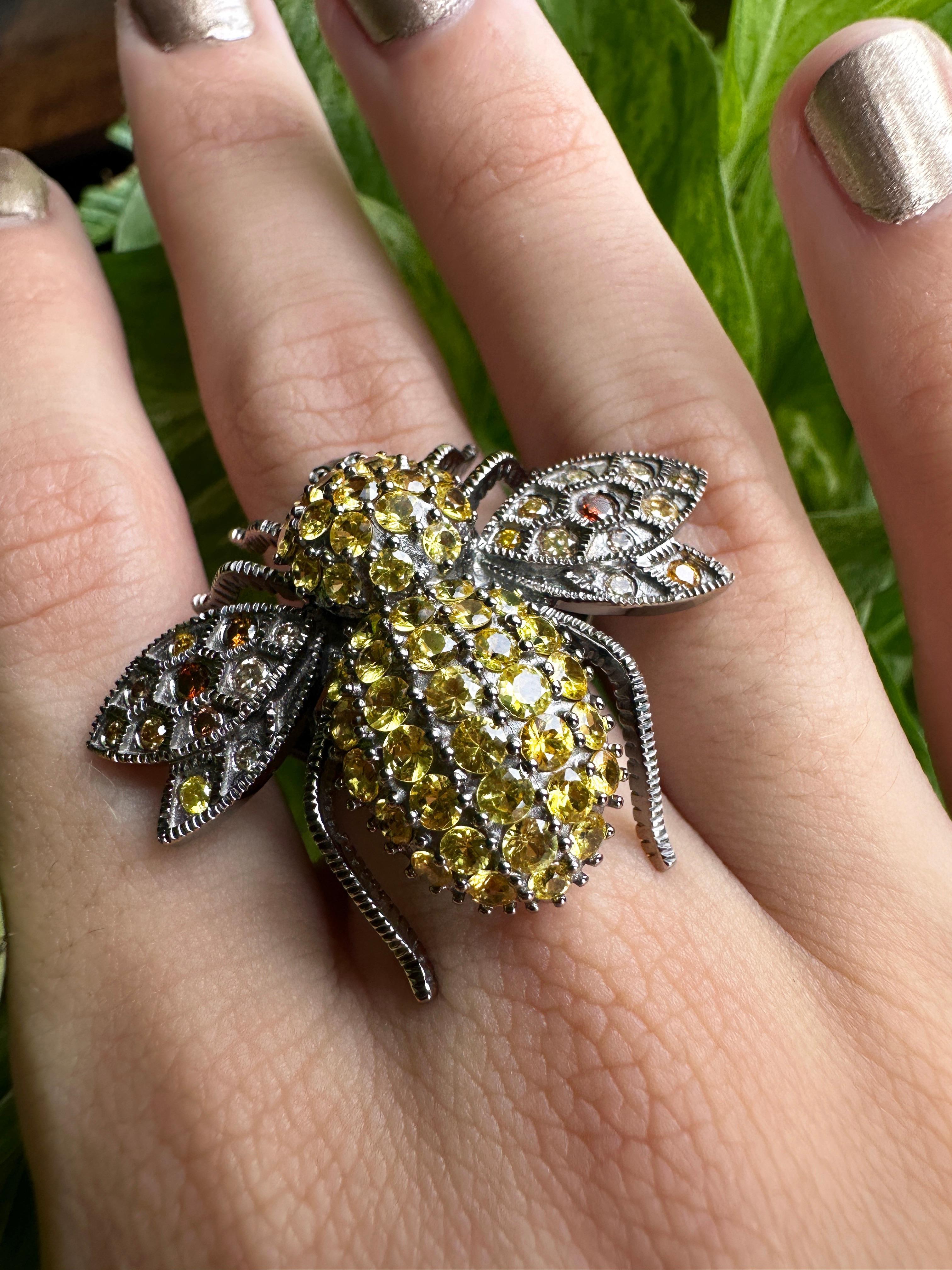 18K Bumble Bee Diamond and Yellow Sapphire Cocktail Ring For Sale 2