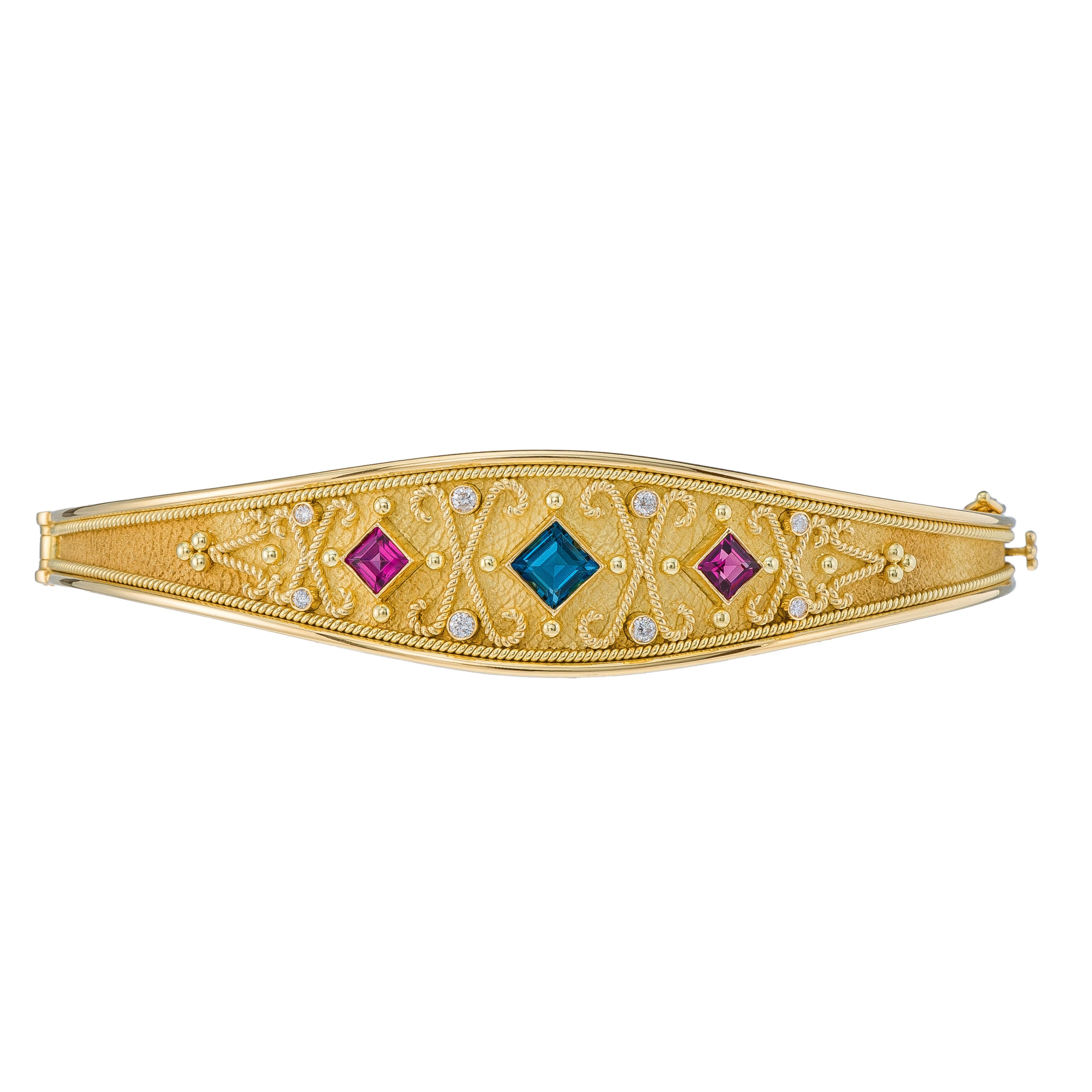 Taille carrée Bracelet byzantin en or 18 carats avec topaze rhodolite et diamants en vente