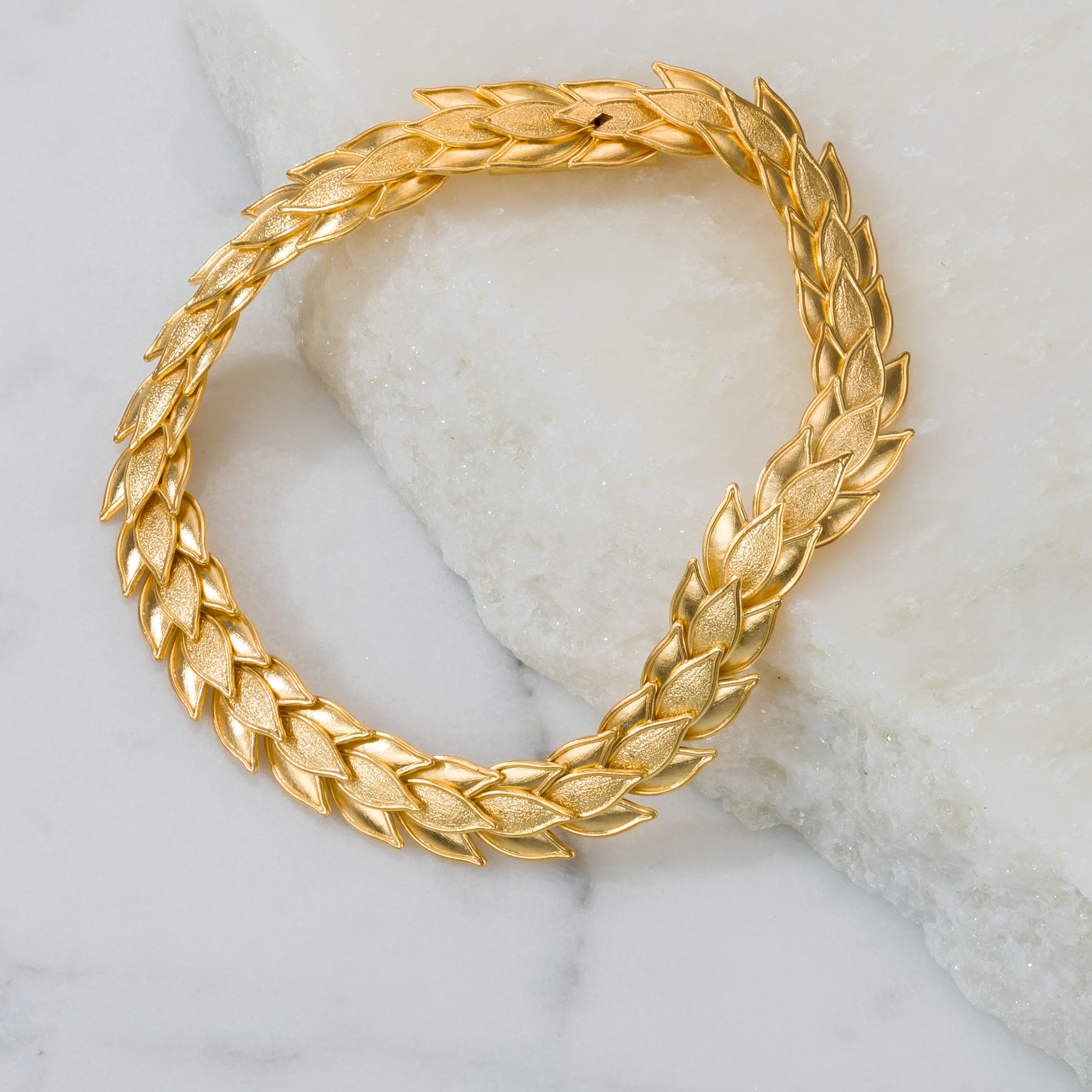 Women's 18K Byzantine Gold Laurel Bracelet For Sale