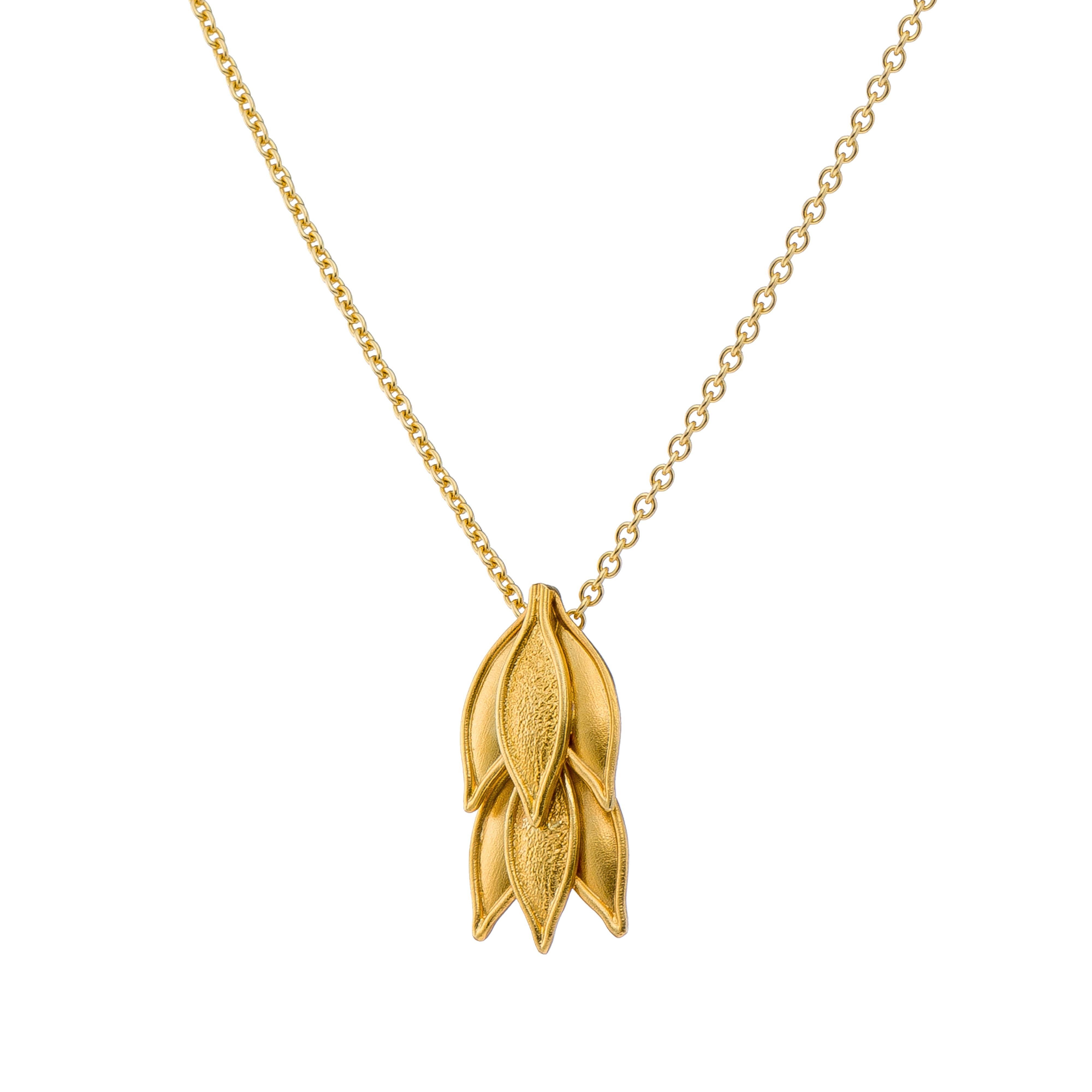 18K Byzantine Gold Laurel Pendant In New Condition For Sale In Athens, GR
