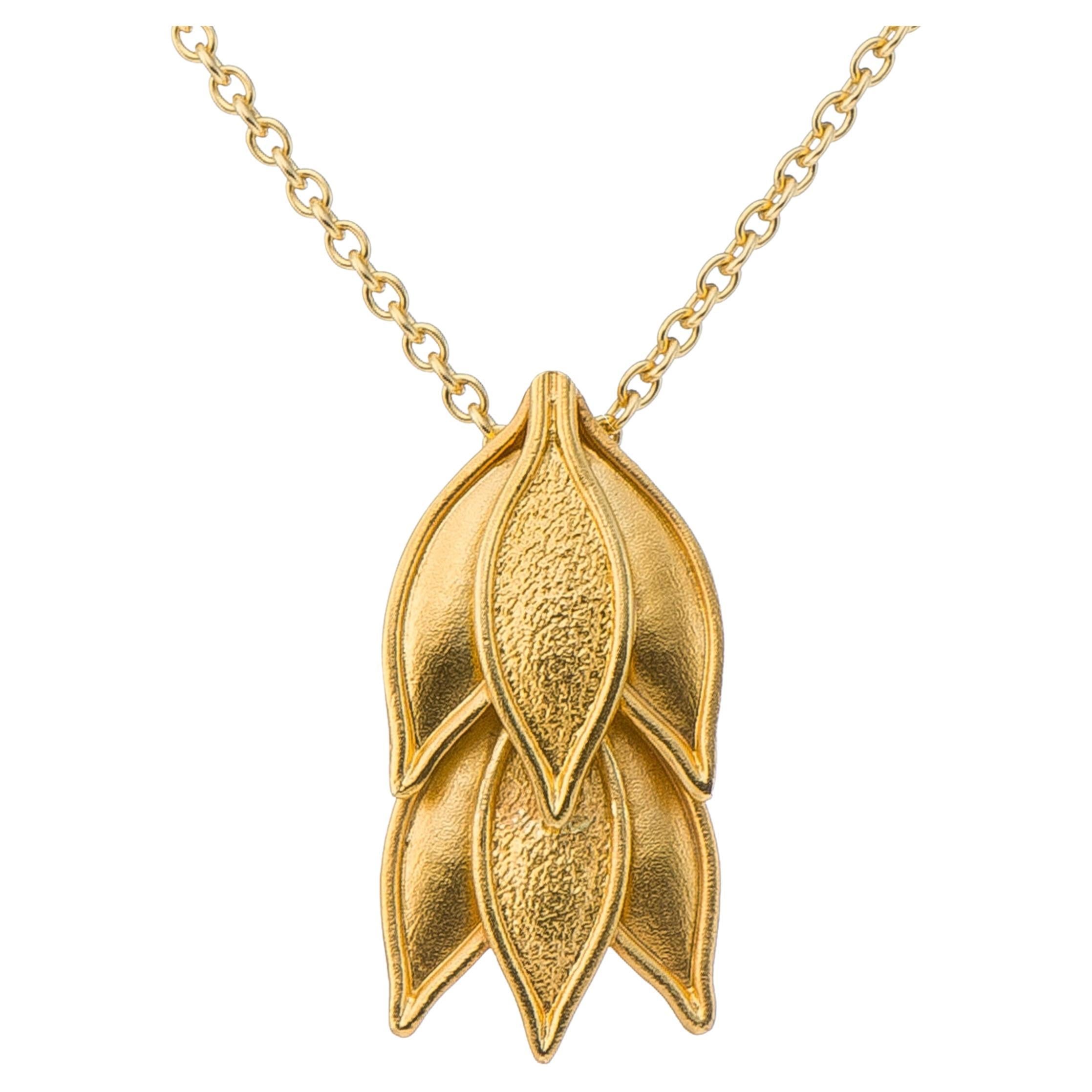 18K Byzantine Gold Laurel Pendant For Sale