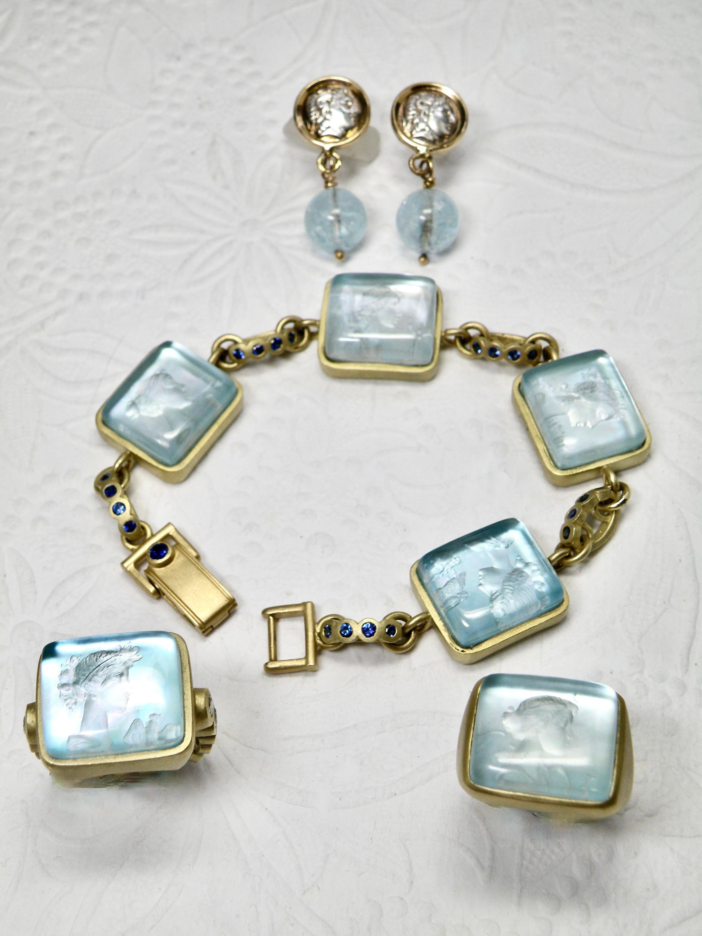 18k Cameo Blue Mother of Pearl Bracelet, Sapphire Links For Sale 1