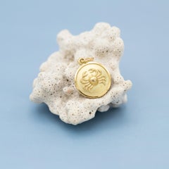 18K Cancer, Vintage 18 karat zodiac charm pendant - solid yellow gold Star Sign