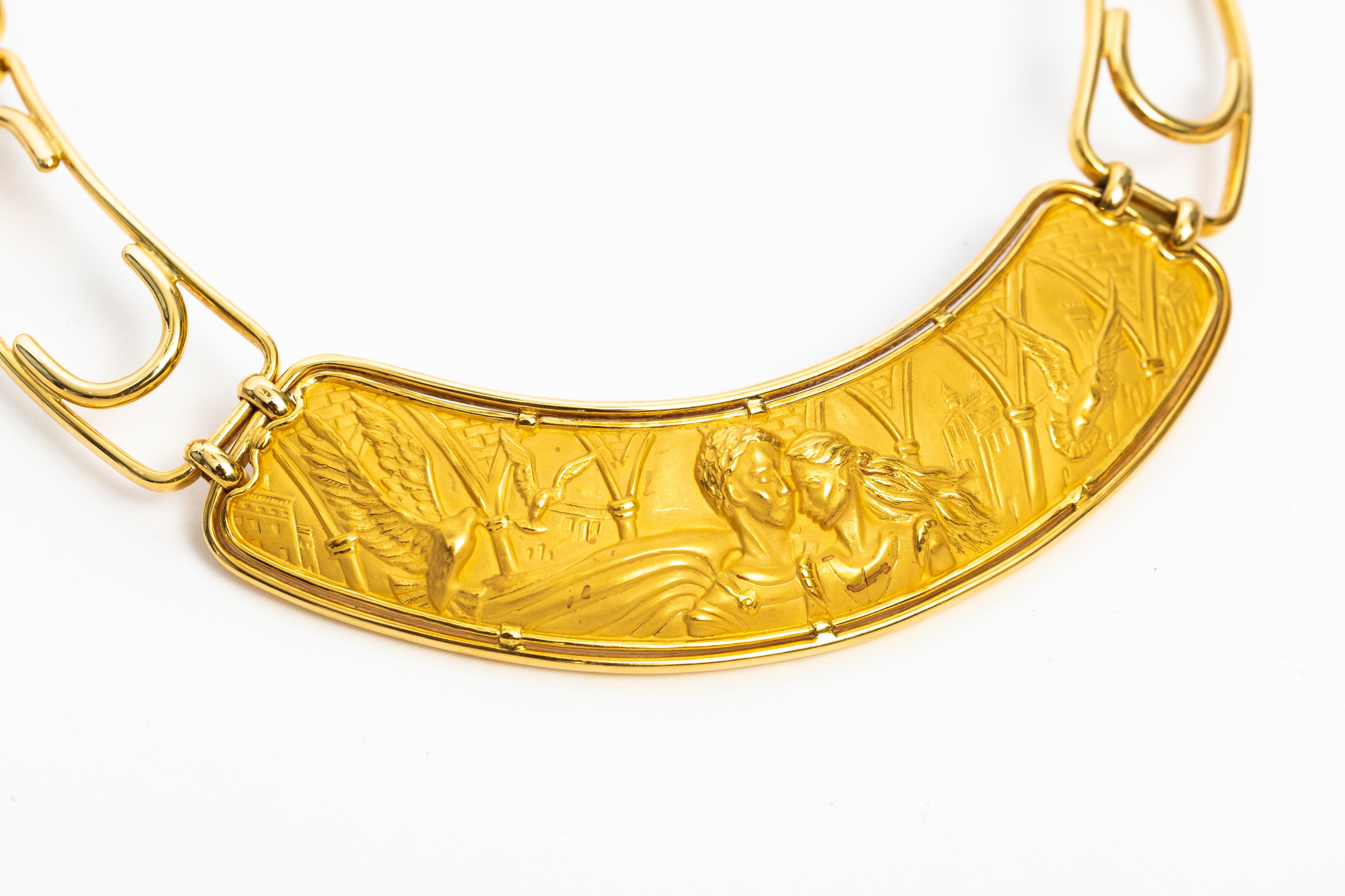 Carrera y Carrera Signed Romeo and Juliet 18k Gold Bib Style Necklace. Dimensions: Inner Circle 15.5