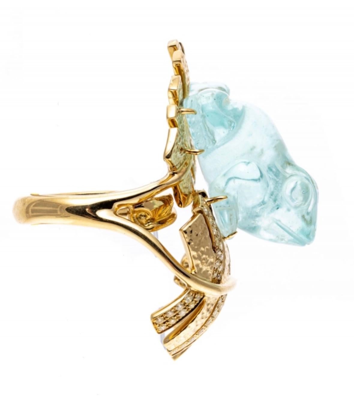 18K Yellow Gold Carved Figural Aquamarine Frog Ring with Diamonds, App. 0.60 TCW For Sale 1