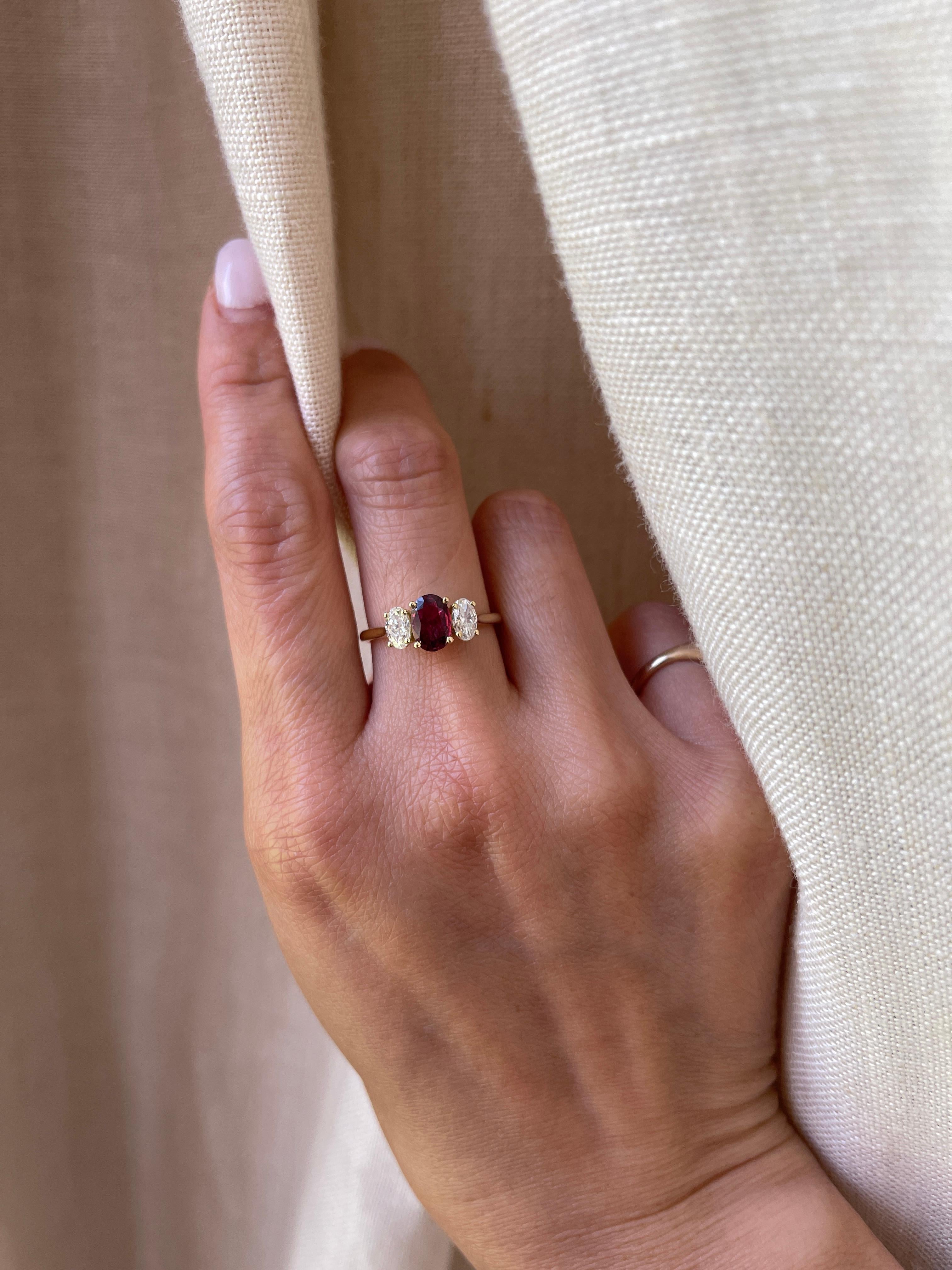Oval Cut 18karat Certified 0.88 Carat Ruby Diamond Ring, Three Stone Engagement Ring