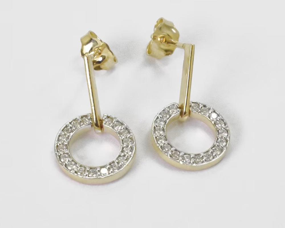 Modern 18k Gold Circle Diamond Earrings Round Diamond Stud Earrings For Sale