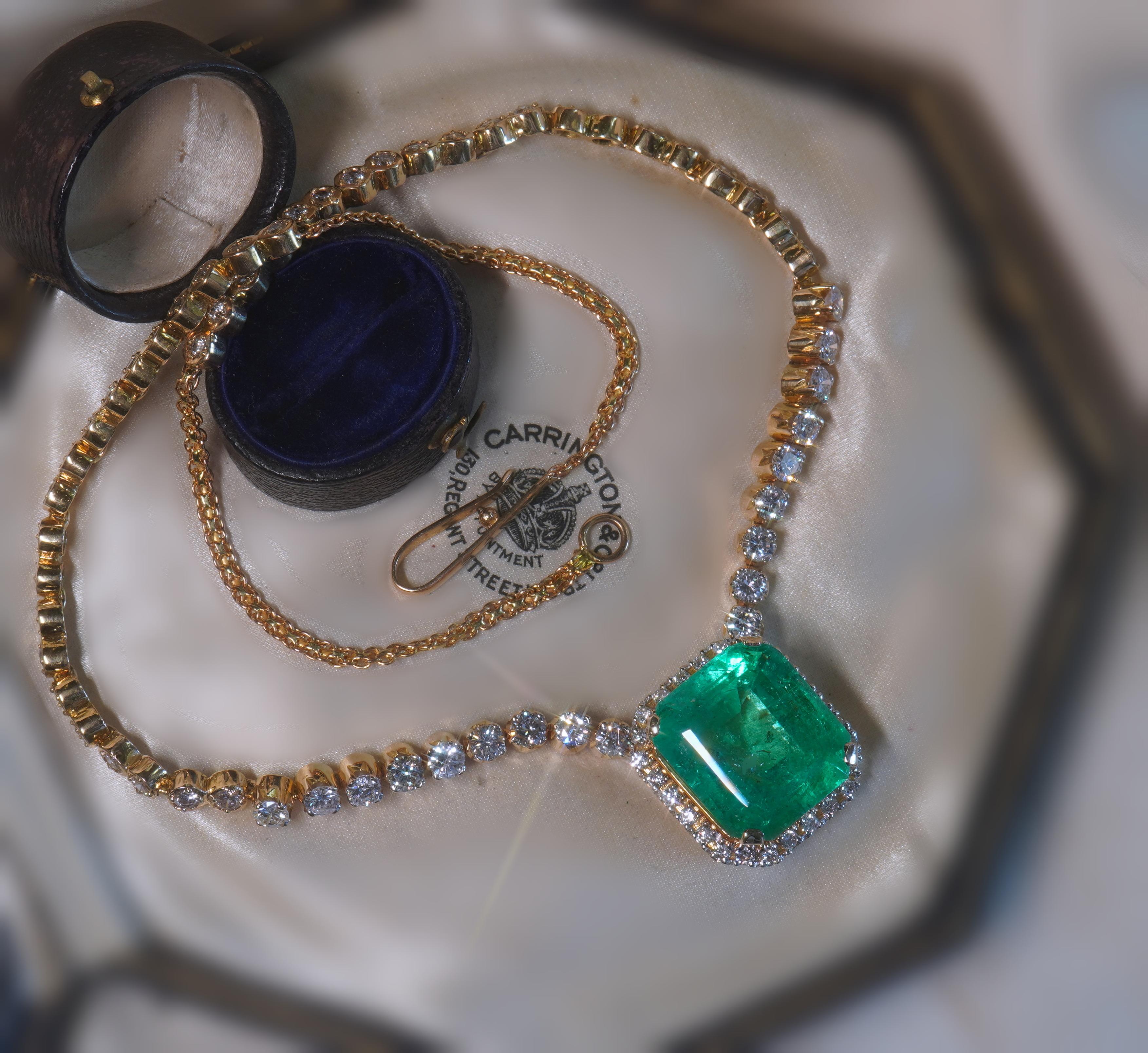Women's 18k Colombian Emerald Diamond Vintage GIA Necklace Pendant Fine VS 34.72 Carats! For Sale