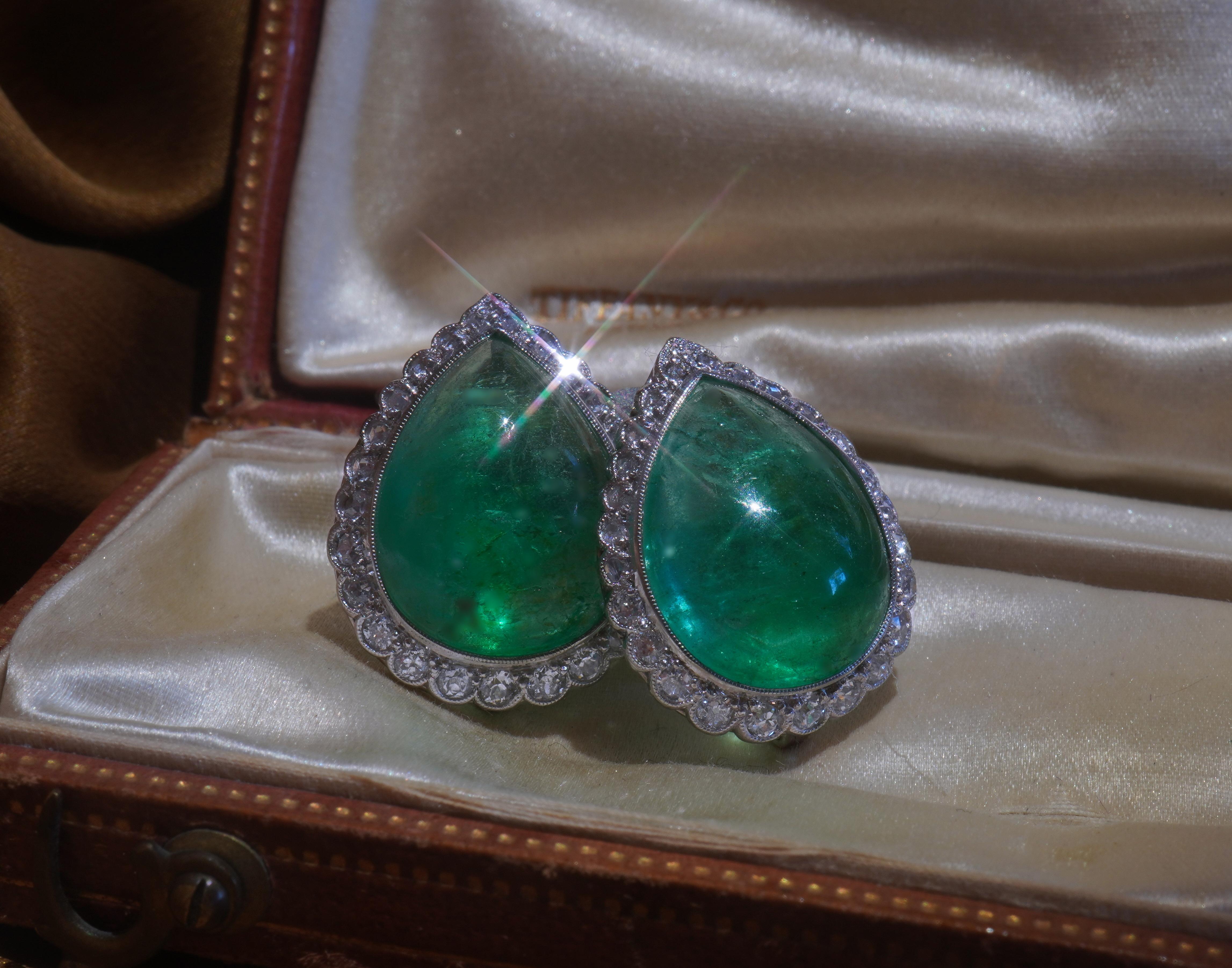 Old South Jewels proudly presents LUXURY.  FINEST GIA CERTIFIED 25.12 CARAT COLUMBIAN EMERALDS & DIAMOND ANTIQUE EARRINGS & BOX!   BREATHTAKING 22.84 CARATS COLUMBIAN EMERALDS ARE VERY RARE AND COMMAND HIGH PRICES.   CROWNED WITH 2.28 CARATS OF