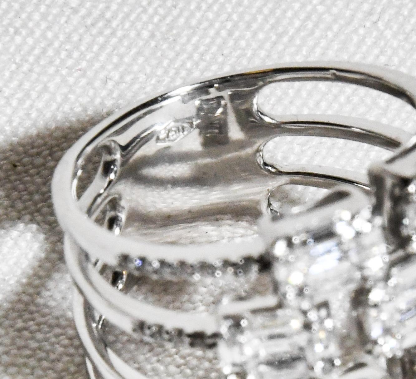 18 Karat Contemporary Unique Four-Row Diamond Ring For Sale 2