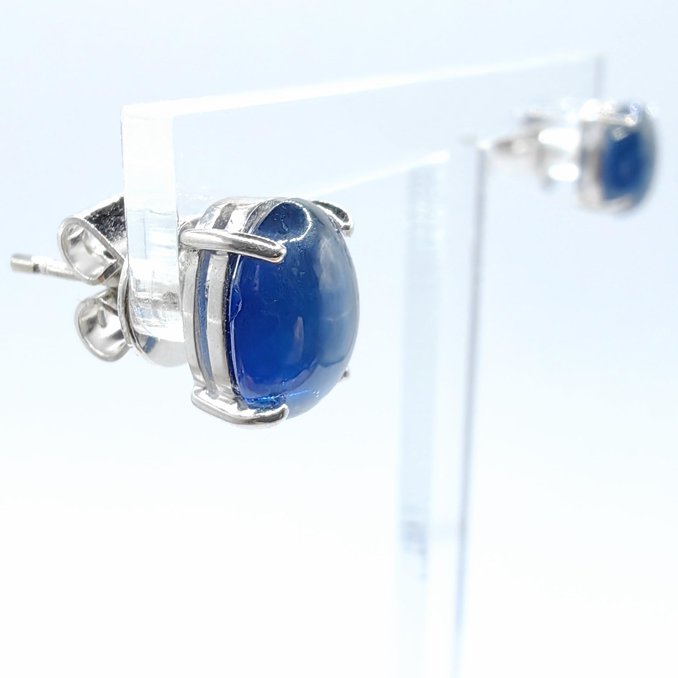 Orecchini convertibili con zaffiro e diamante in 18 carati - Borchie a cabochon con gocce a cuore in vendita 3