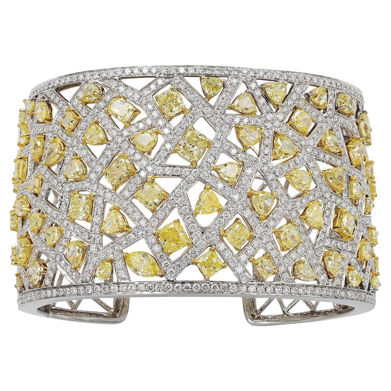 Contemporary Yellow Diamond 18k Gold Cuff Bracelet For Sale