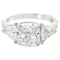 18K Cushion Cut Engagement Ring