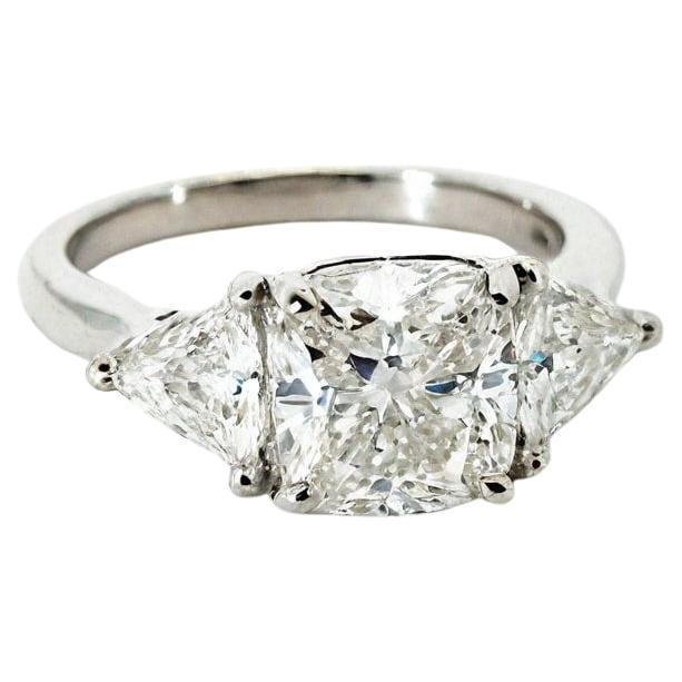 Bague de fiançailles 18K à taille coussin