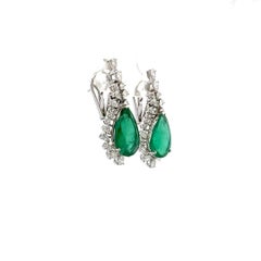 18K Dangling Earrings with Emeralds and Diamonds