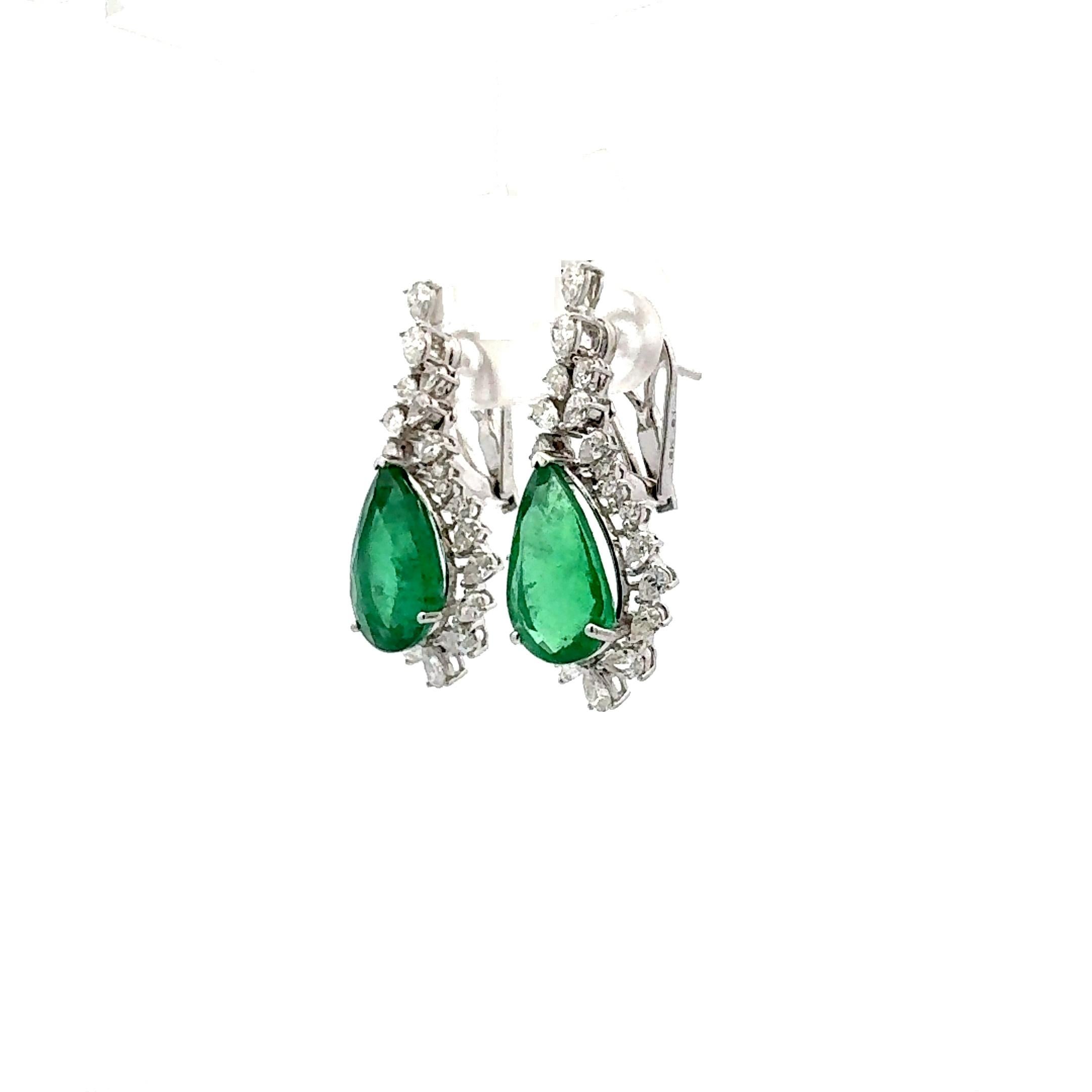 Pendientes Colgantes 18K con Esmeraldas y Diamantes Regencia en venta