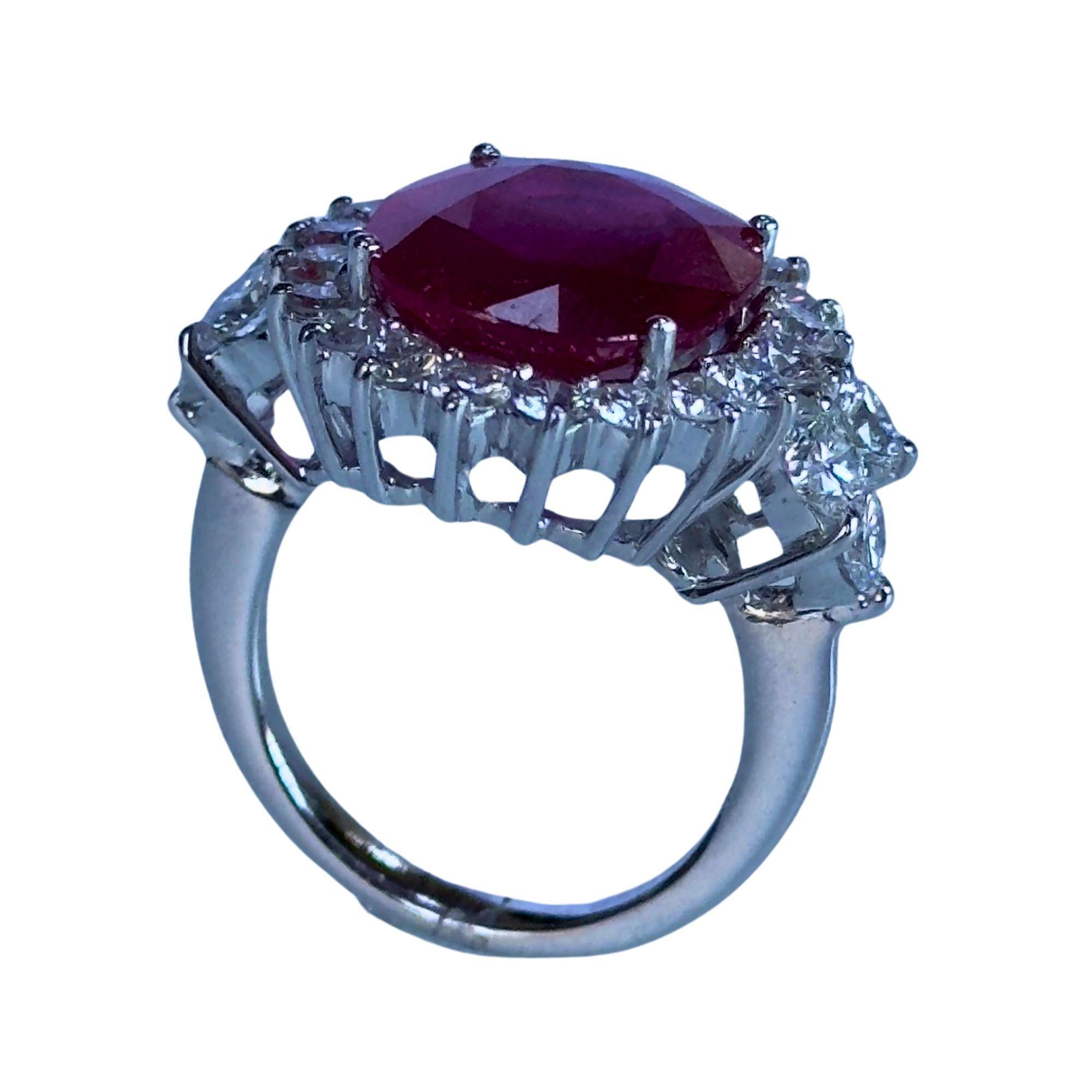 Round Cut 18k Diamond and African Ruby Ring For Sale