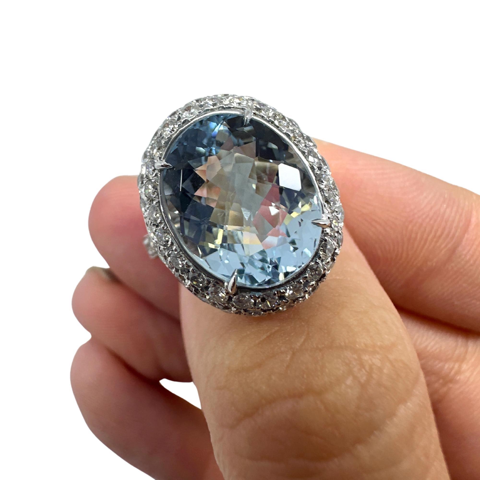 18k Diamond and Aquamarine Ring 4