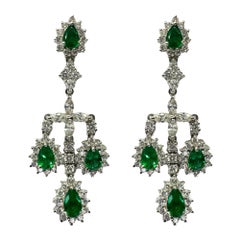 18k Diamant- und Smaragd-Ohrringe
