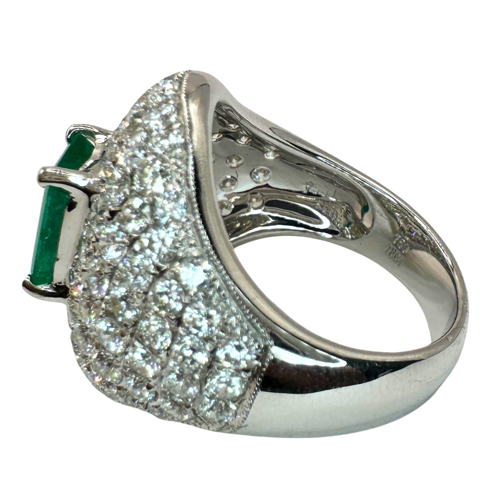 18k Diamond and Emerald Ring For Sale 6