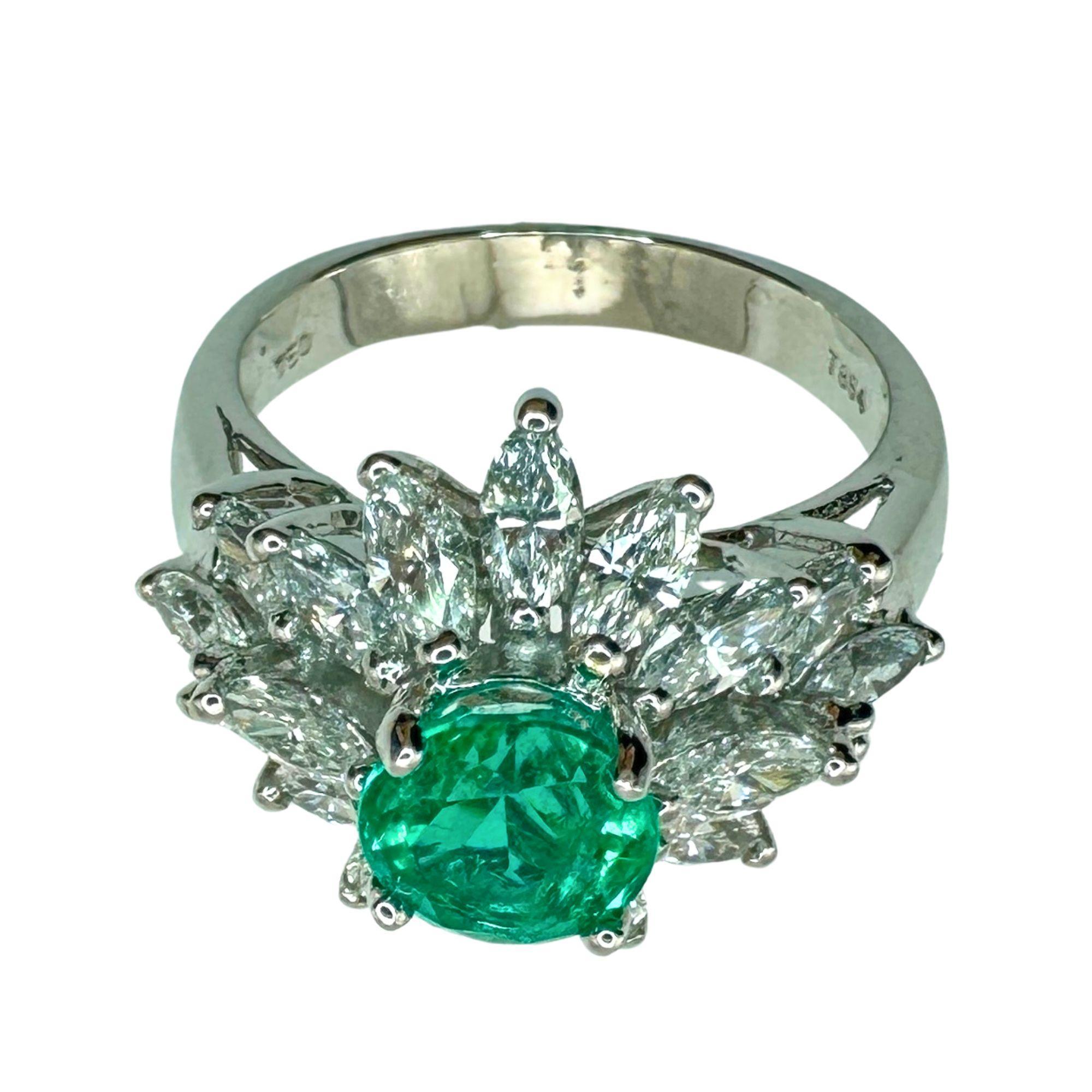 18k Diamond and Emerald Ring In Good Condition In New York, NY