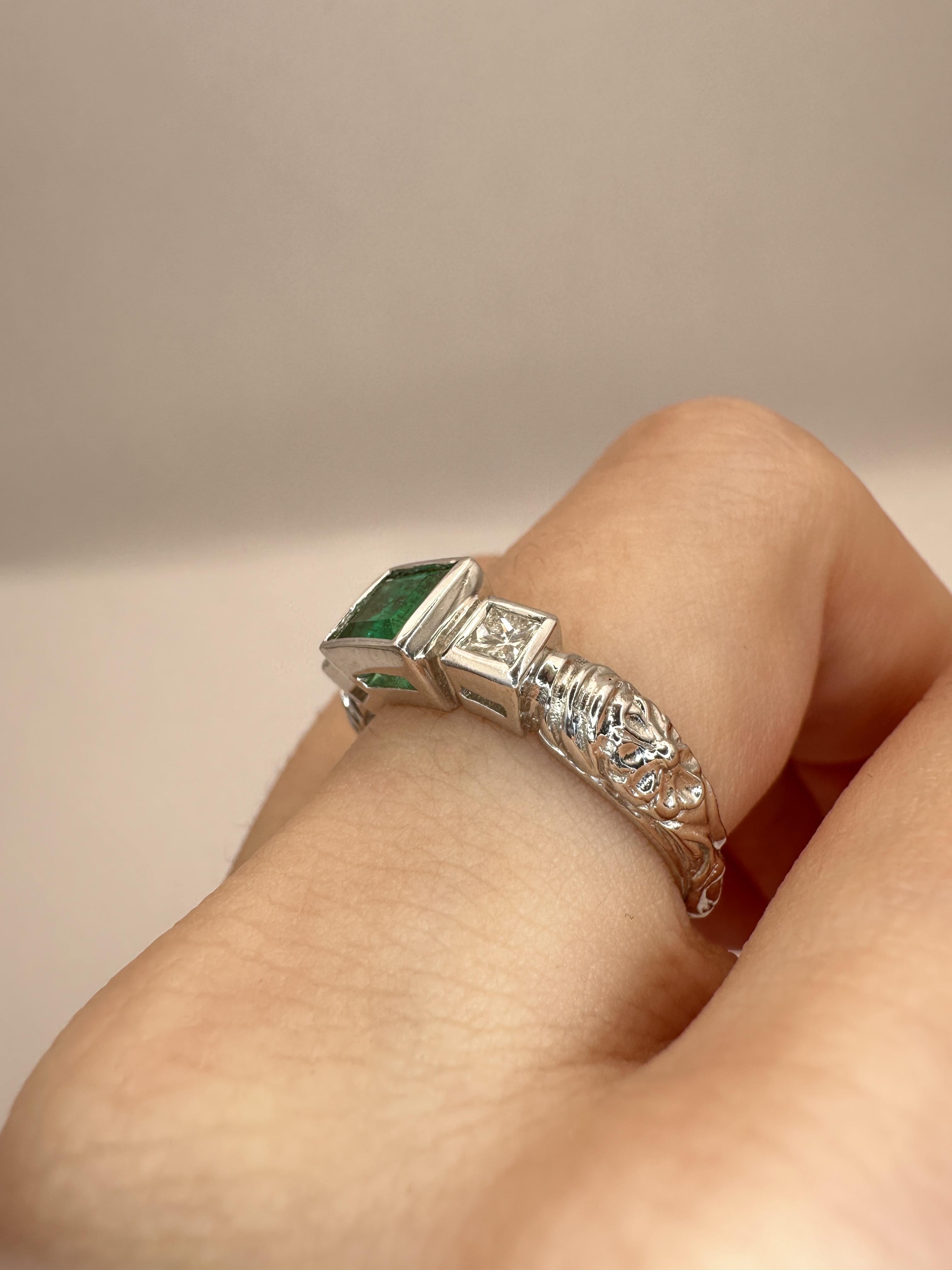 18k Diamond and Emerald Ring For Sale 4
