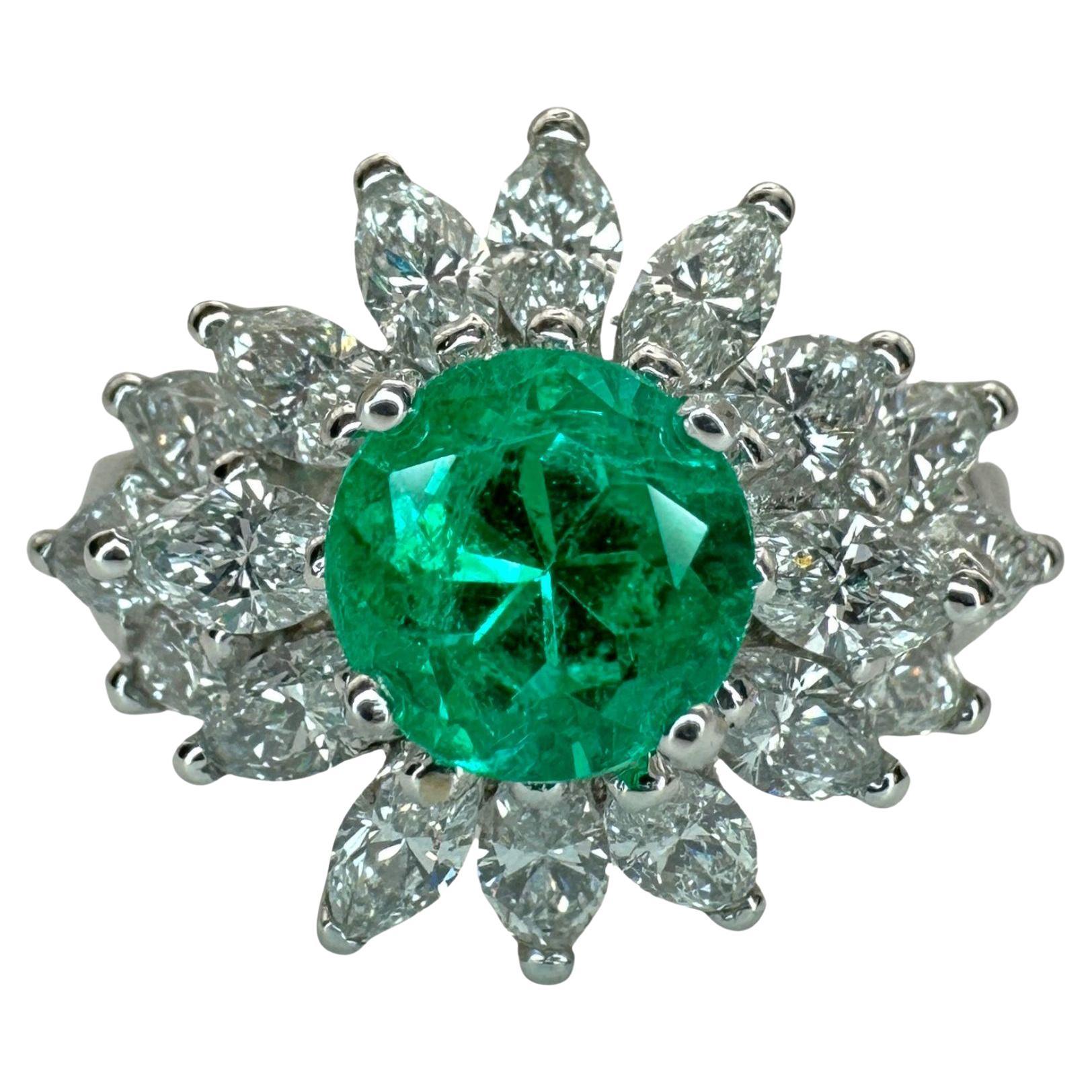 18k Diamond and Emerald Ring