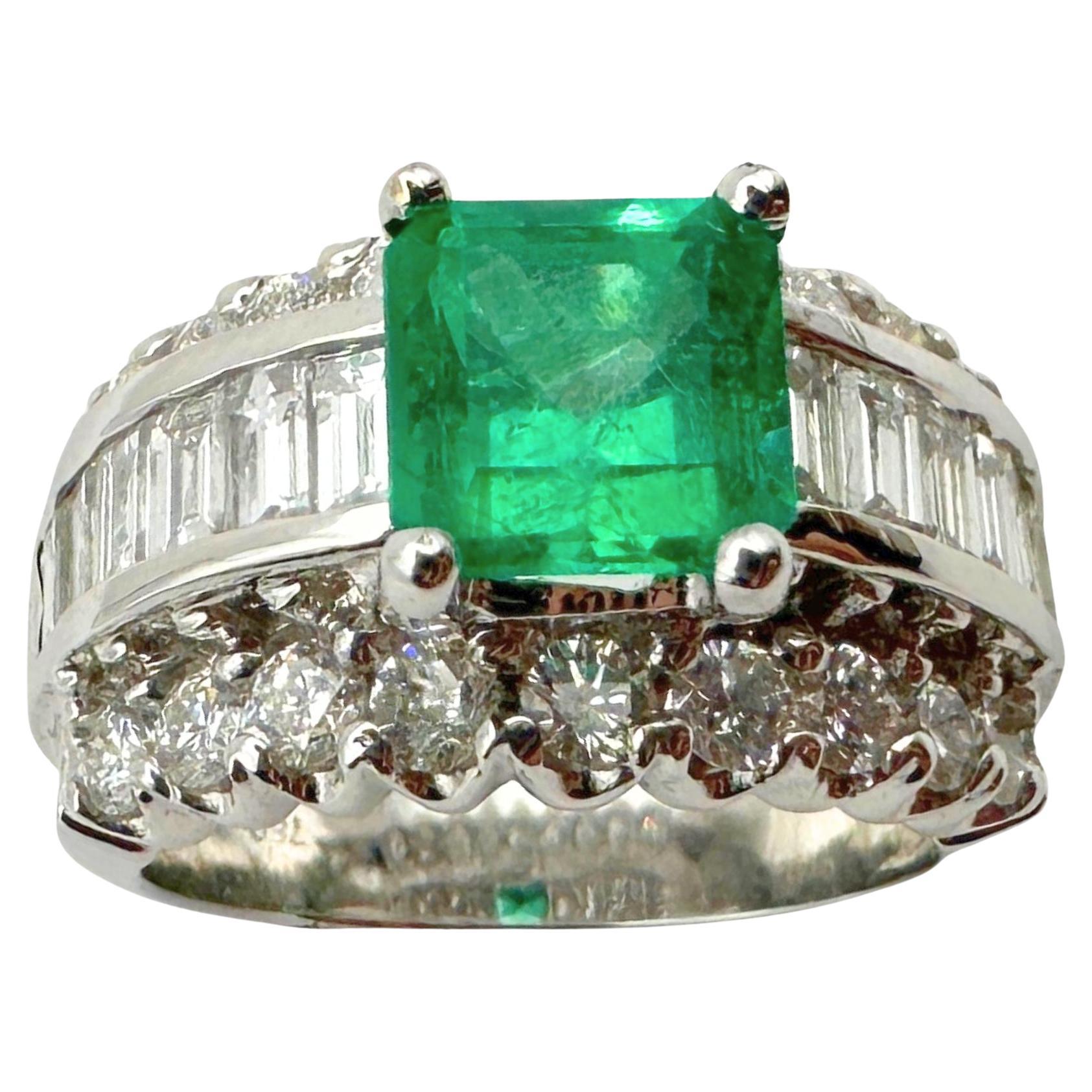 18k Diamond and Emerald Wide Band Ring For Sale